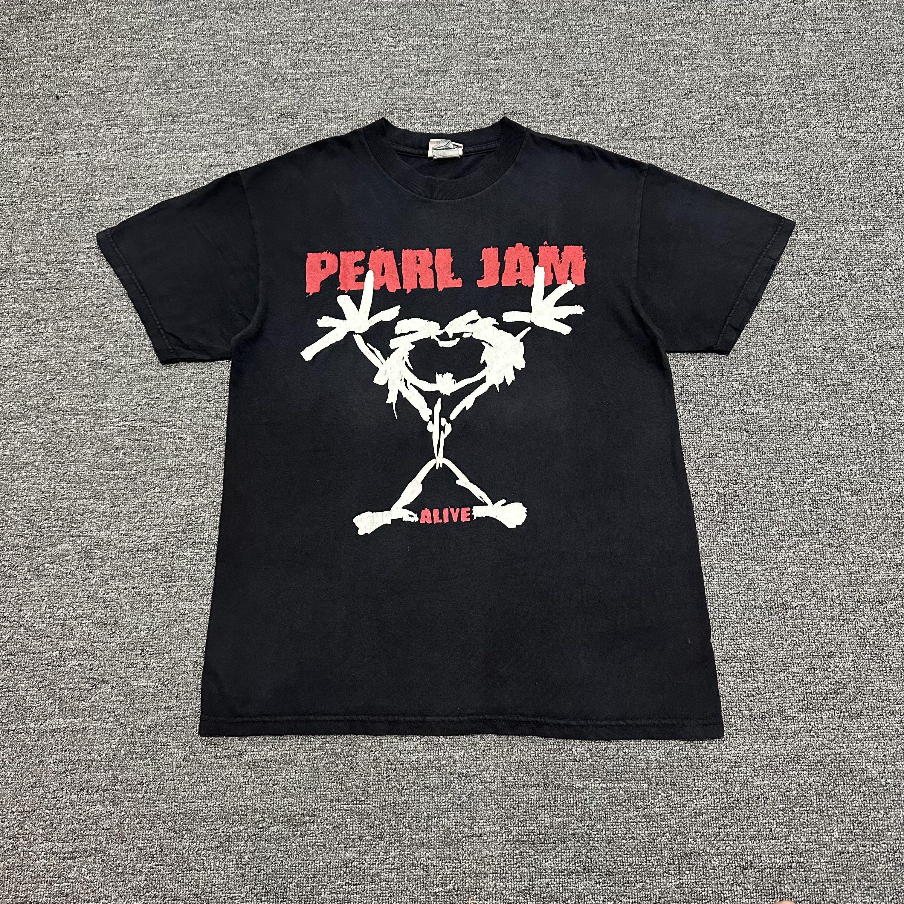 Band Tees Vintage Pearl Jam Alive Tee Size US L / EU 52-54 / 3 - 1 Thumbnail