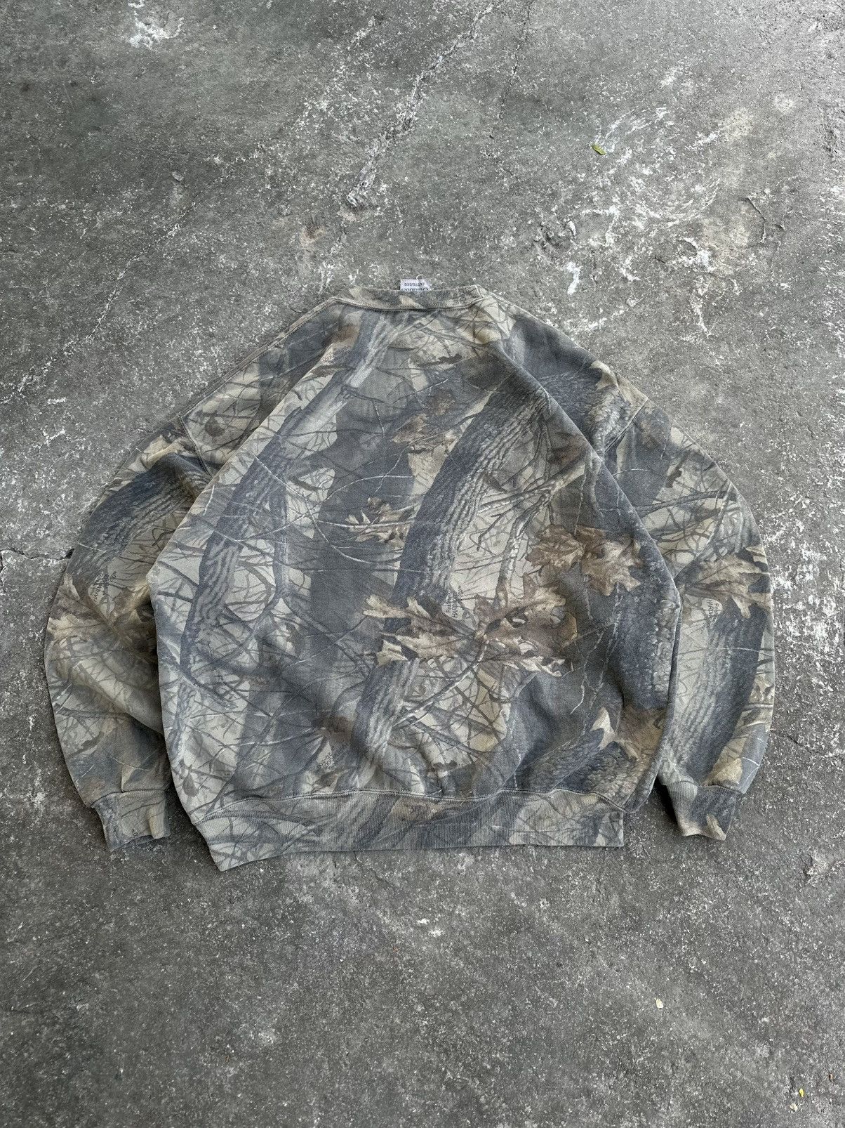 Carhartt × Vintage Crazy Vintage 00s Realtree Camo Crewneck Carhartt Style Size US XXL / EU 58 / 5 - 6 Thumbnail