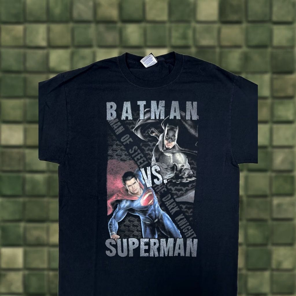 Jerzees Batman Vs Superman Shirt Medium Black 2016 Movie Comic Size US M / EU 48-50 / 2 - 1 Thumbnail