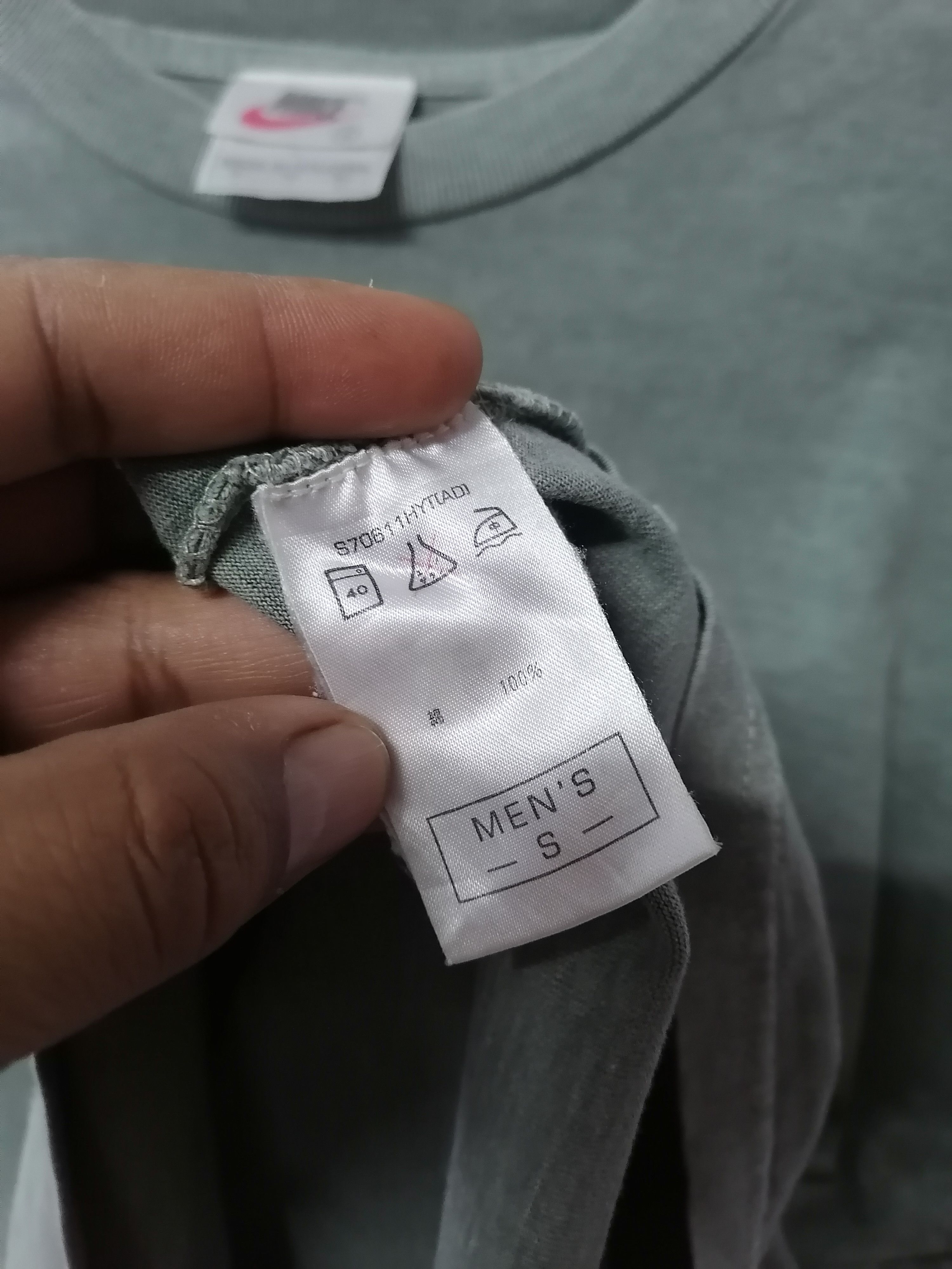 Nike Trashed Faded Vintage 90s Nike Tee Size US S / EU 44-46 / 1 - 9 Thumbnail