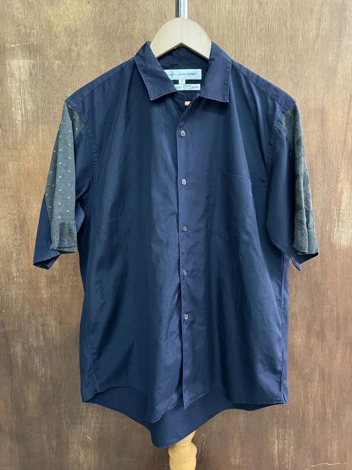 Comme des Garcons Comme des Garcons Two different fabric shirt Size US S / EU 44-46 / 1 - 1 Thumbnail