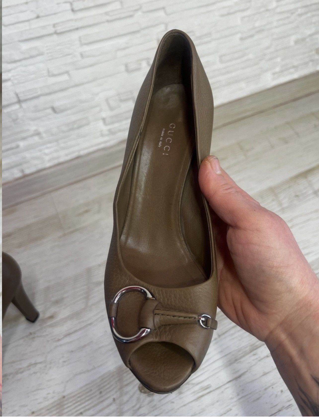 Gucci Gucci Horsebit Leather Pumps Block Heel Size 38 Size US 8 / IT 38 - 12 Thumbnail