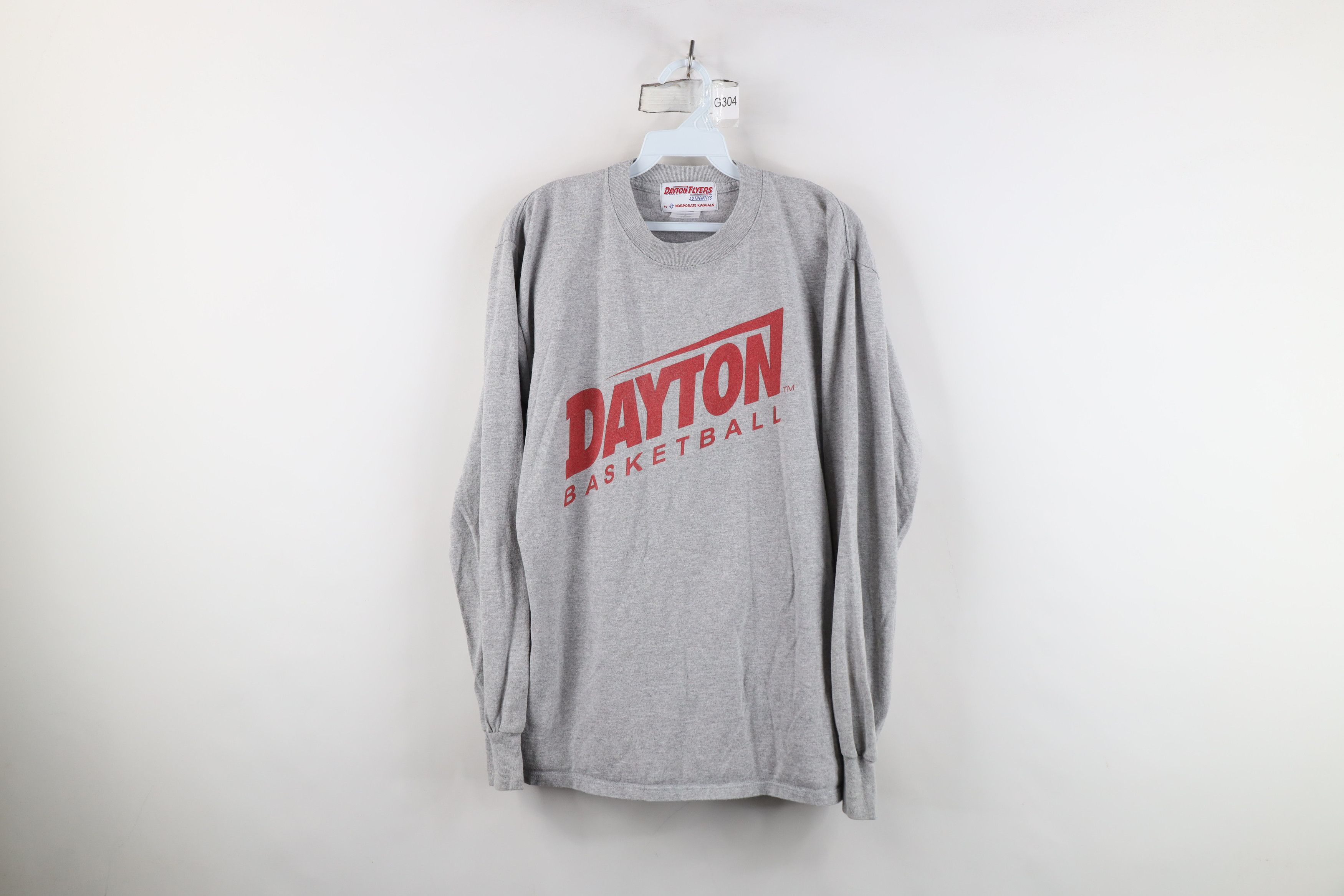 Vintage Vintage 90s University Dayton Basketball Long Sleeve T-Shirt Size US M / EU 48-50 / 2 - 1 Thumbnail