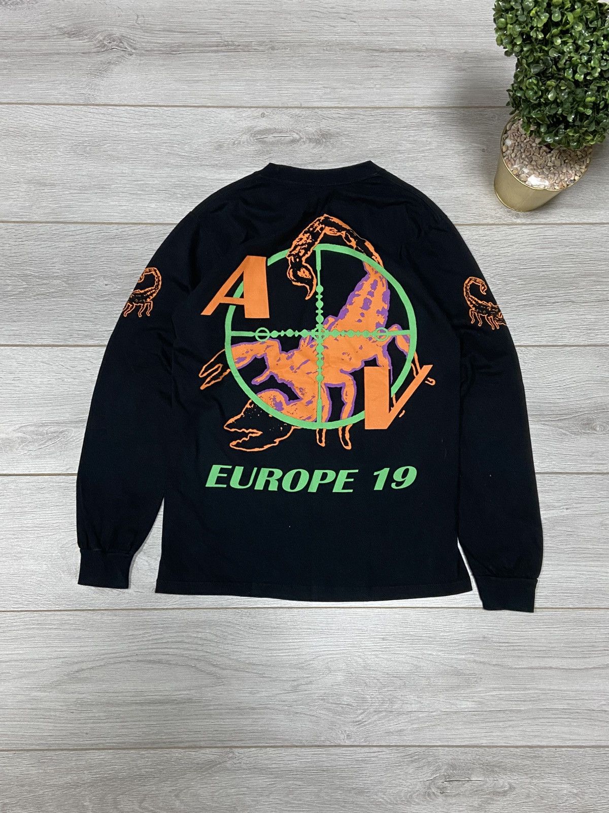 Drake Drake scorpion 🦂 2019 Assassination Vacation Tour Longsleeve Size US S / EU 44-46 / 1 - 1 Thumbnail