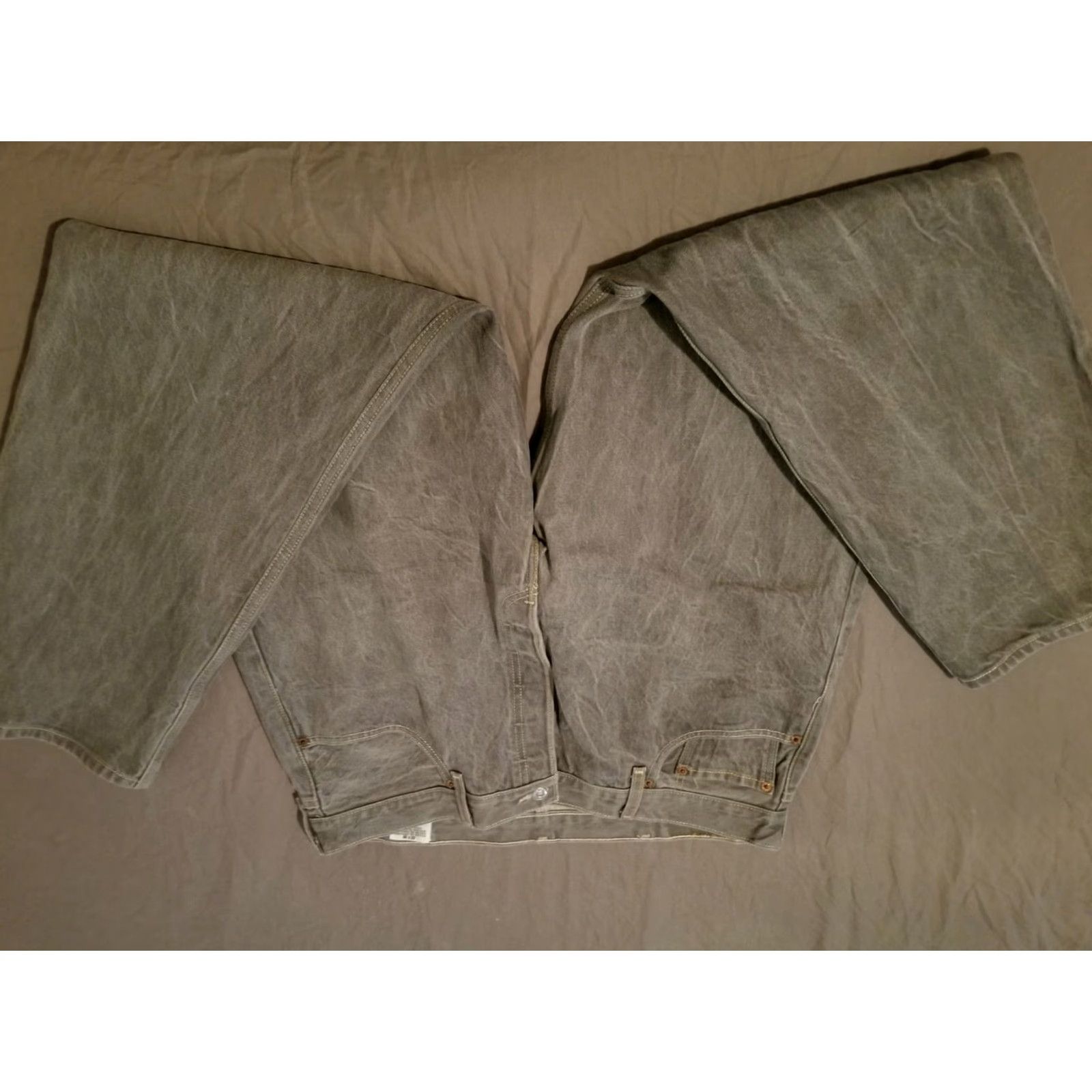 Levi's VINTAGE Levi's 501 Jeans Gray Denim Pants 40x32 Classic Straight Mens Jeans 40x32 Gray Levi's 501 Men's Straight Denim Pants 40x32 Size US 40 / EU 56 - 4 Thumbnail