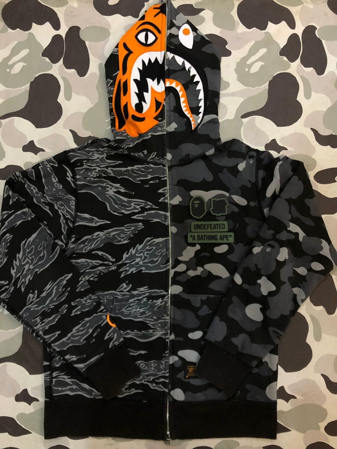 Bape Bape Und Shark Sweatshirt Pullover Size US M / EU 48-50 / 2 - 1 Thumbnail