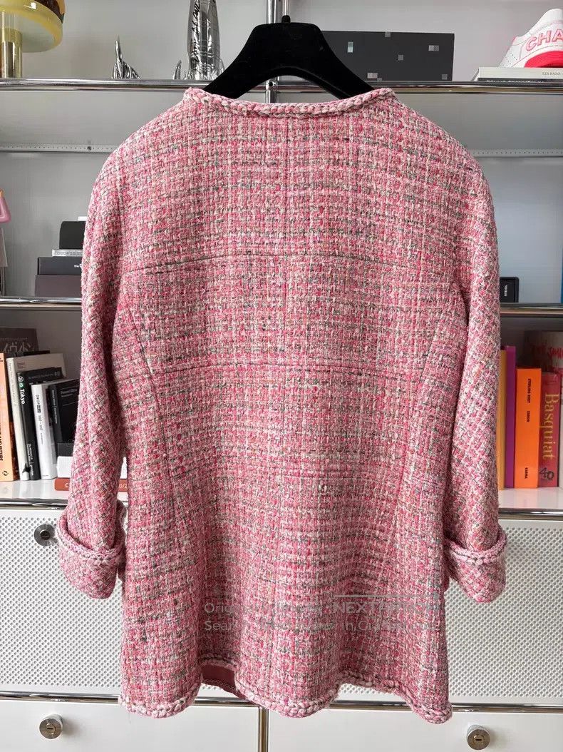 Chanel Chanel Pink plaid V-neck tweed rolled edge woven jacket Size XS / US 0-2 / IT 36-38 - 4 Thumbnail