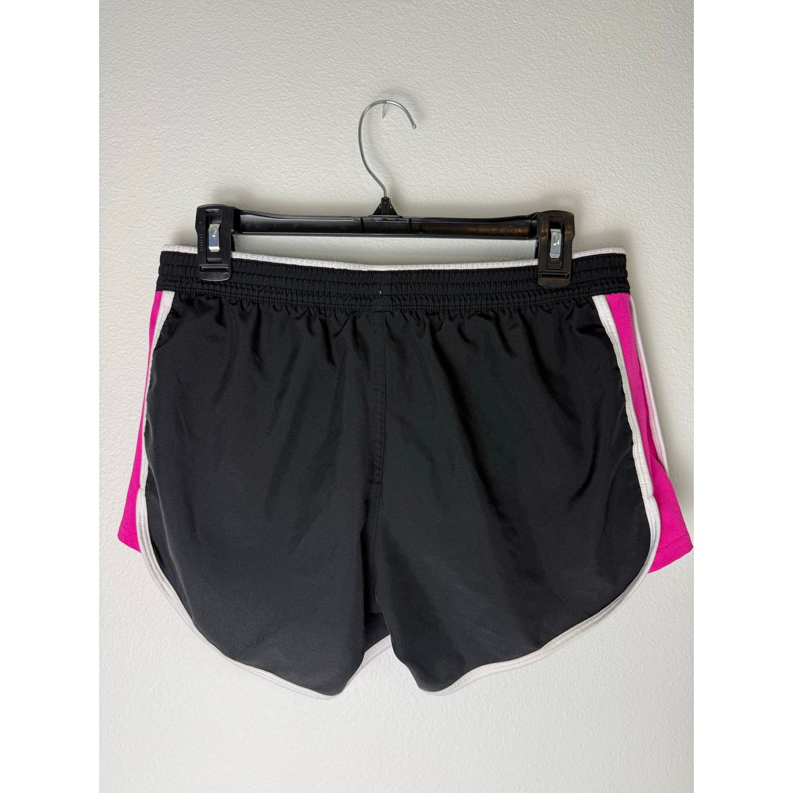 The North Face The North Face Women's Running Shorts, Sz Small Size 28" / US 6 / IT 42 - 2 Thumbnail