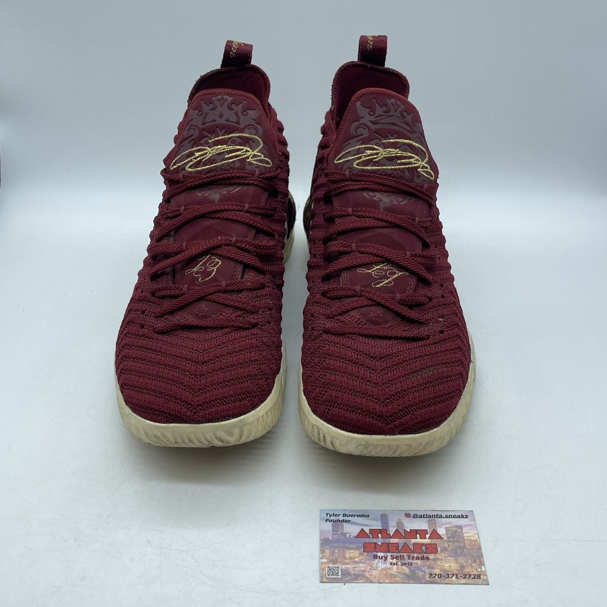 Jordan Brand Lebron 16 king Size US 12 / EU 45 - 2 Thumbnail