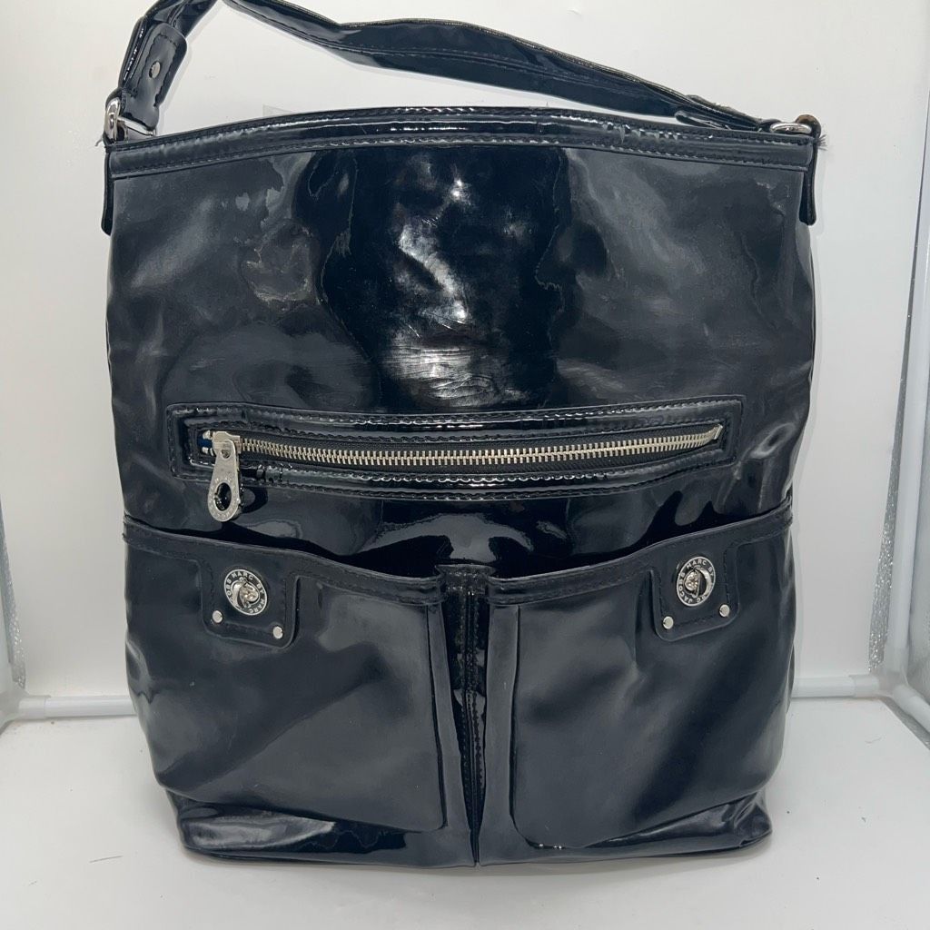 image of Marc By Marc Jacobs Totally Turnlock Black Patent Faridah Ba, Women's