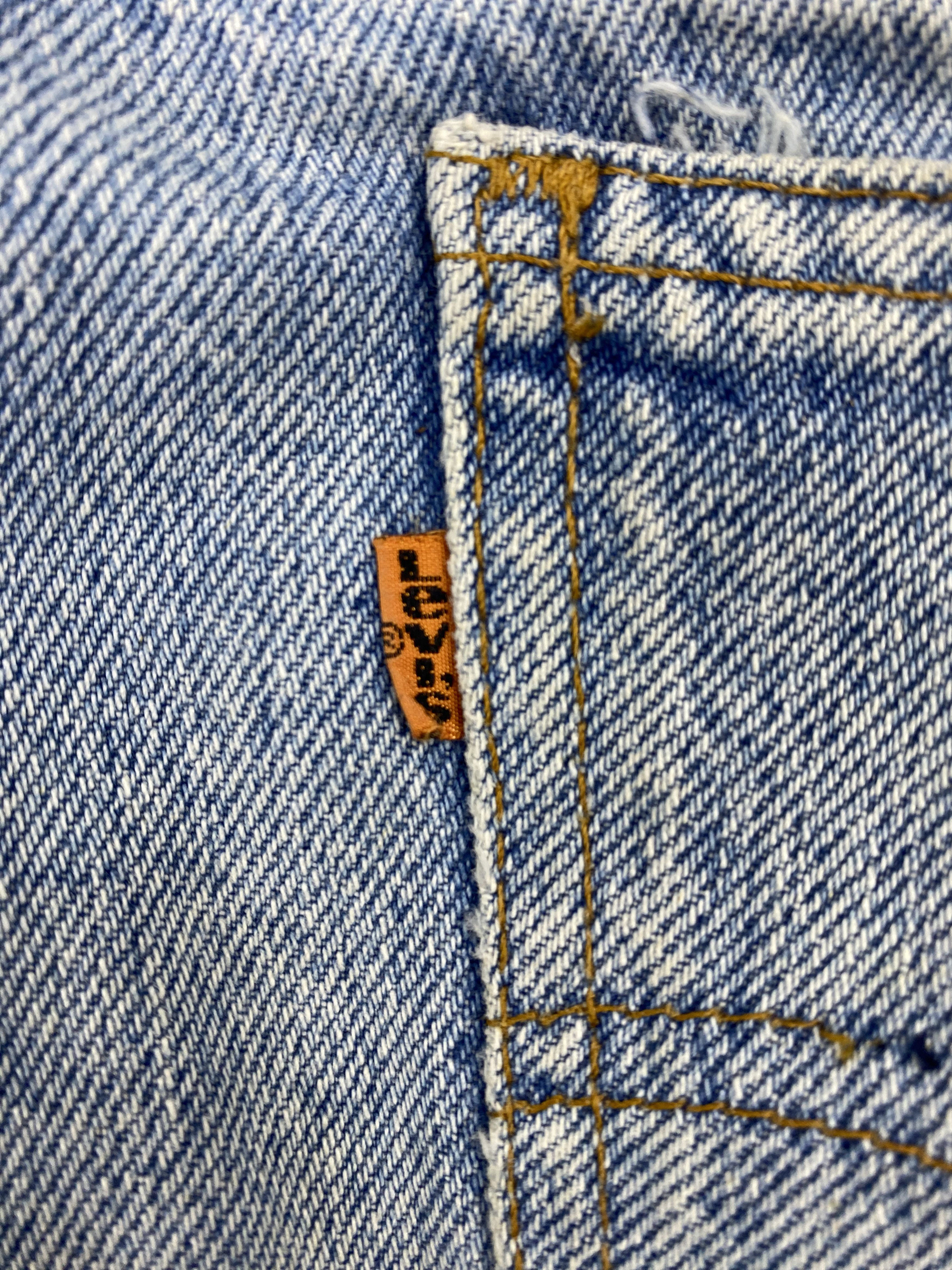 Levi's × Vintage Light Washed Vintage 90s Levi's 550 Orange Tabs Jeans Size US 33 - 6 Thumbnail