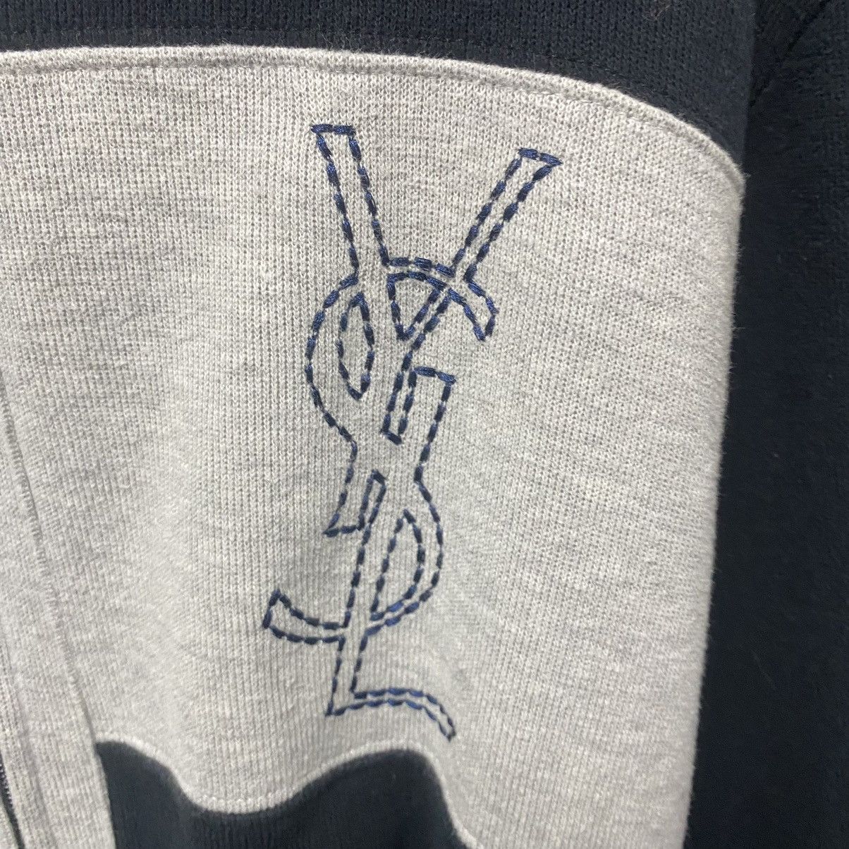 Vintage Vintage Yves Saint Lauren full zip Size US L / EU 52-54 / 3 - 9 Thumbnail