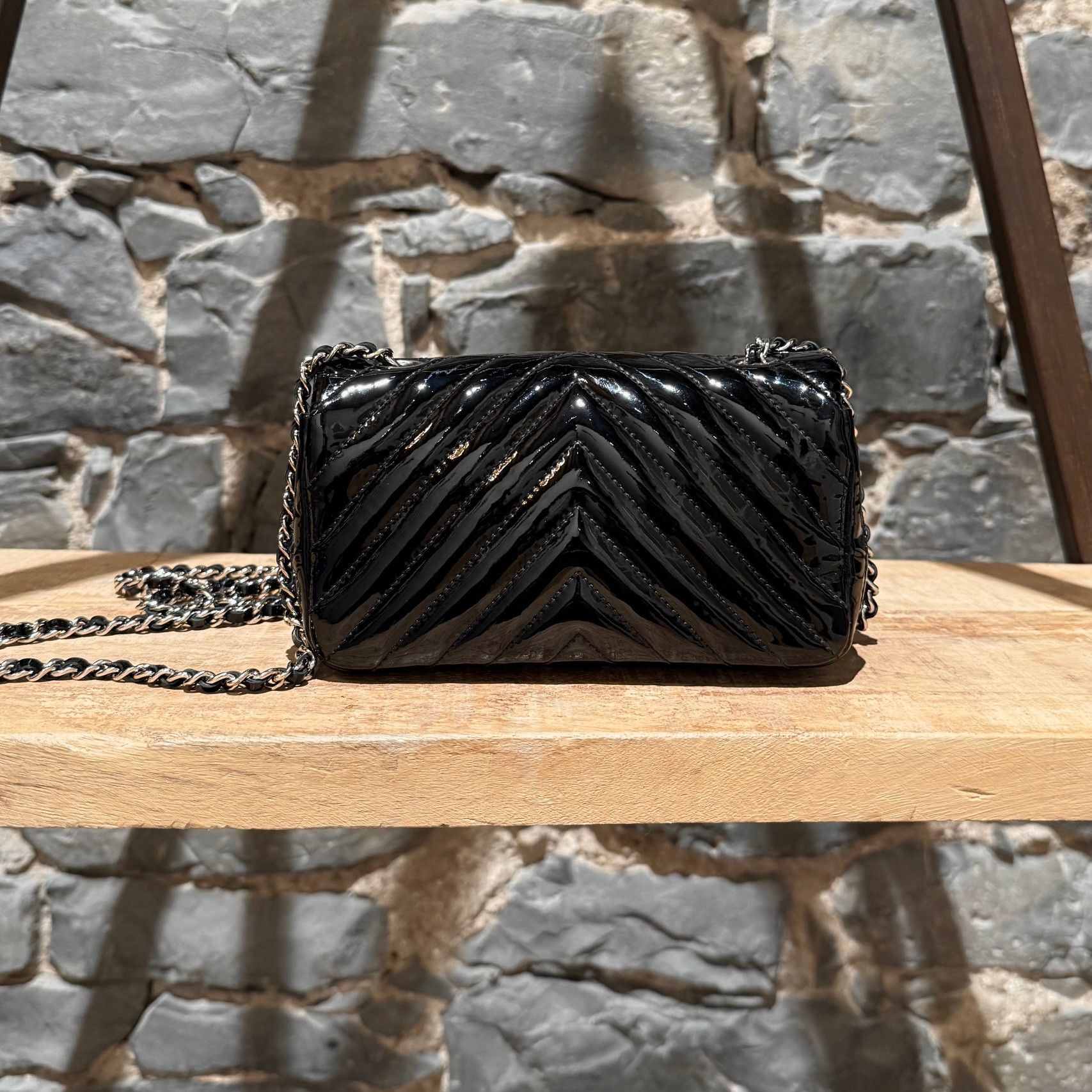 Chanel Chanel Extra Mini Patent Chevron CC Classic Single Flap Bag Size ONE SIZE - 6 Thumbnail