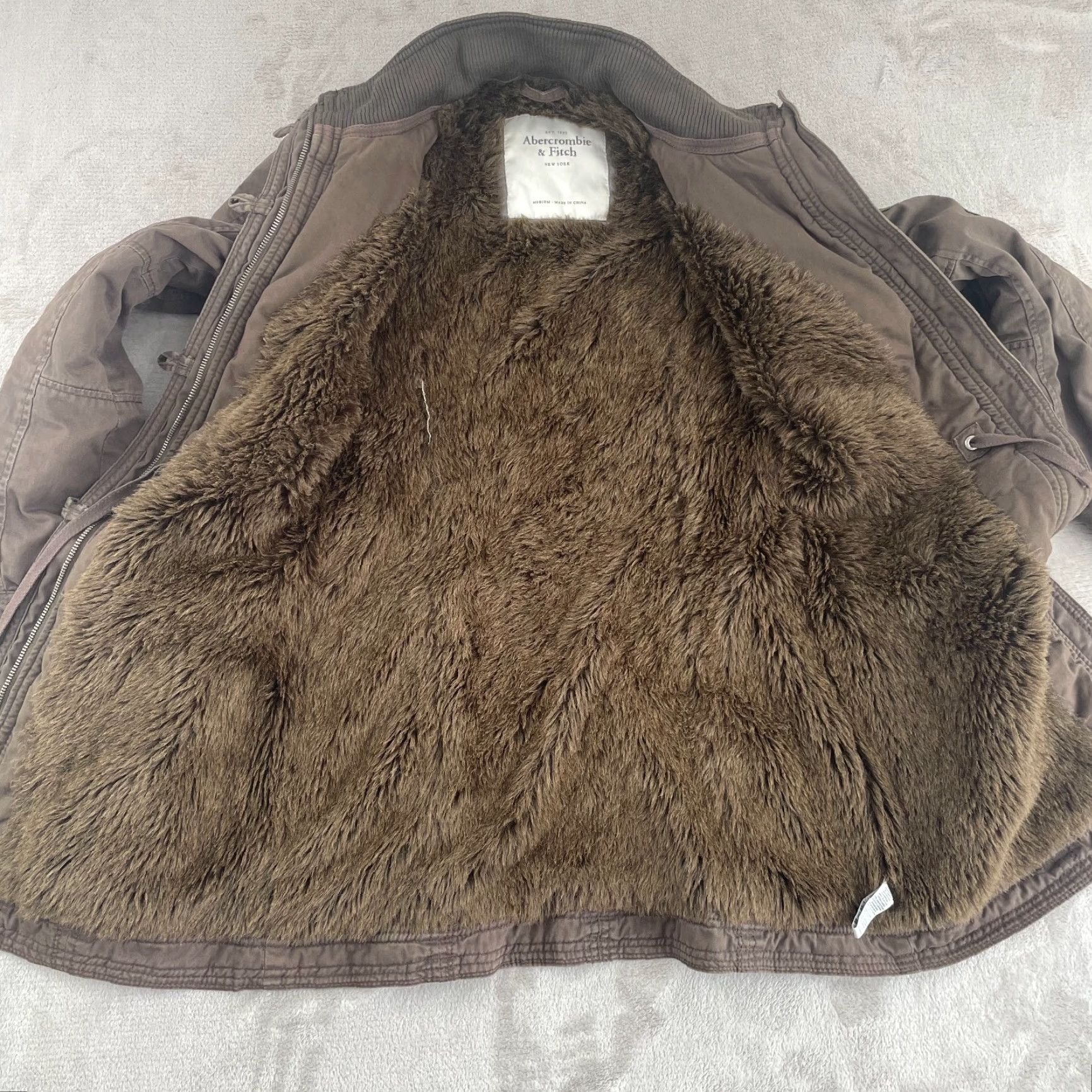 Abercrombie & Fitch Abercrombie & Fitch Jacket Women M Brown Faux Fur Lining Y2K Parka Long Coat/Cotton Canvas 90s Vintage Style Size M / US 6-8 / IT 42-44 - 4 Thumbnail