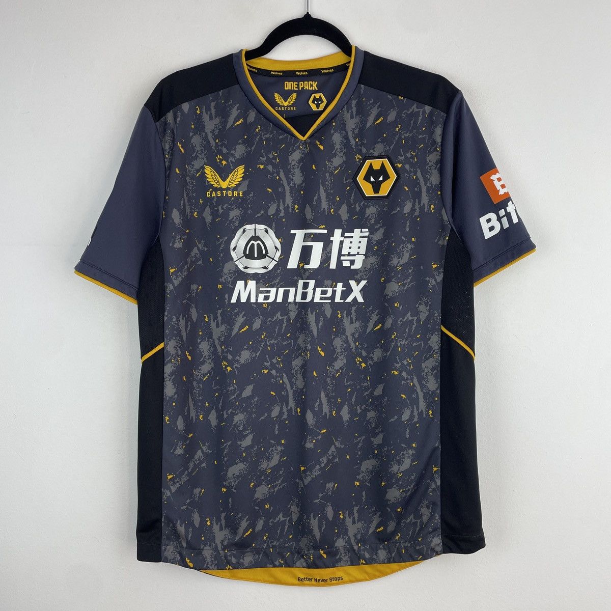 Castore Wolverhampton Adama Traore Away Jersey Shirt 2021/2022 M-L Size US L / EU 52-54 / 3 - 2 Thumbnail