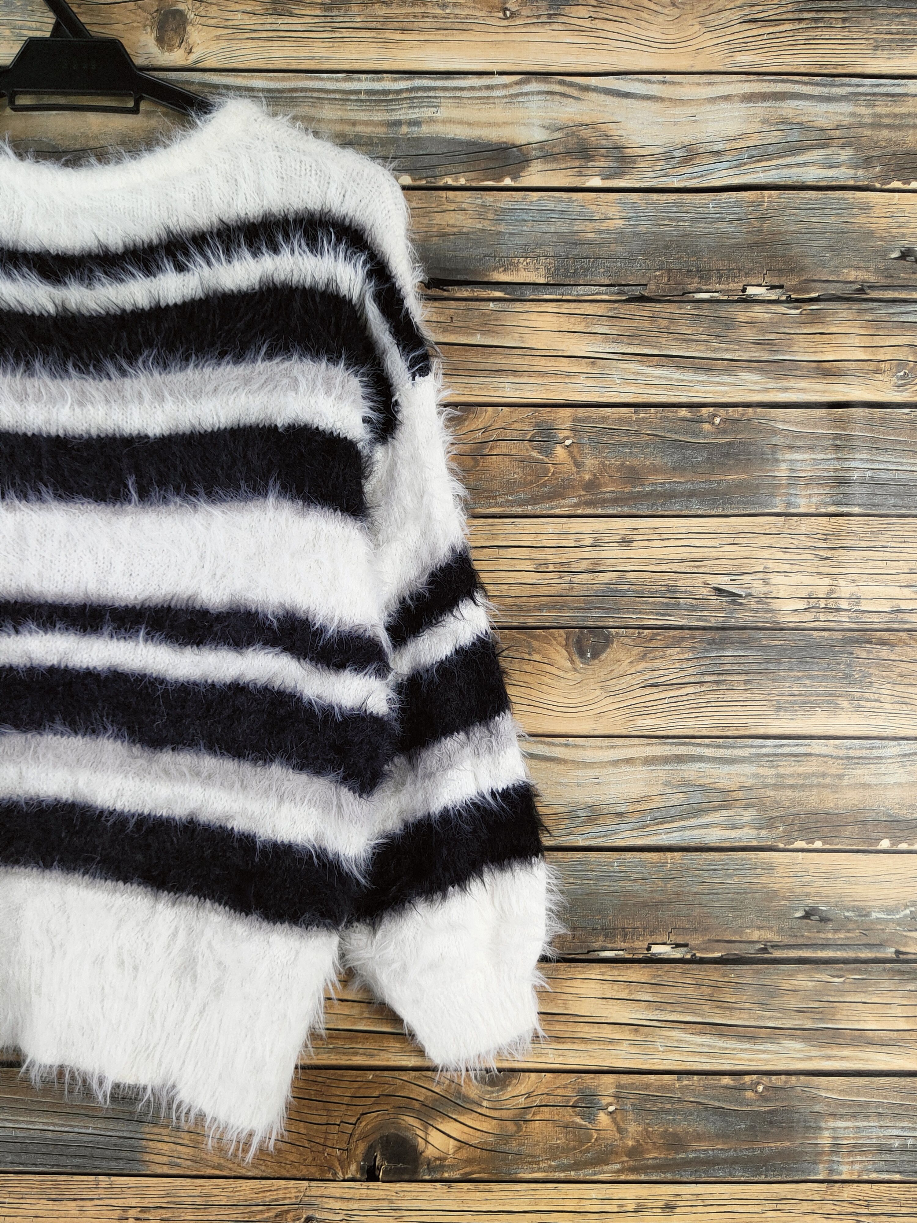 Japanese Brand DL Japan Black White shaggy Fur Mohair Knitwear #46-1017 Size L / US 10 / IT 46 - 9 Thumbnail