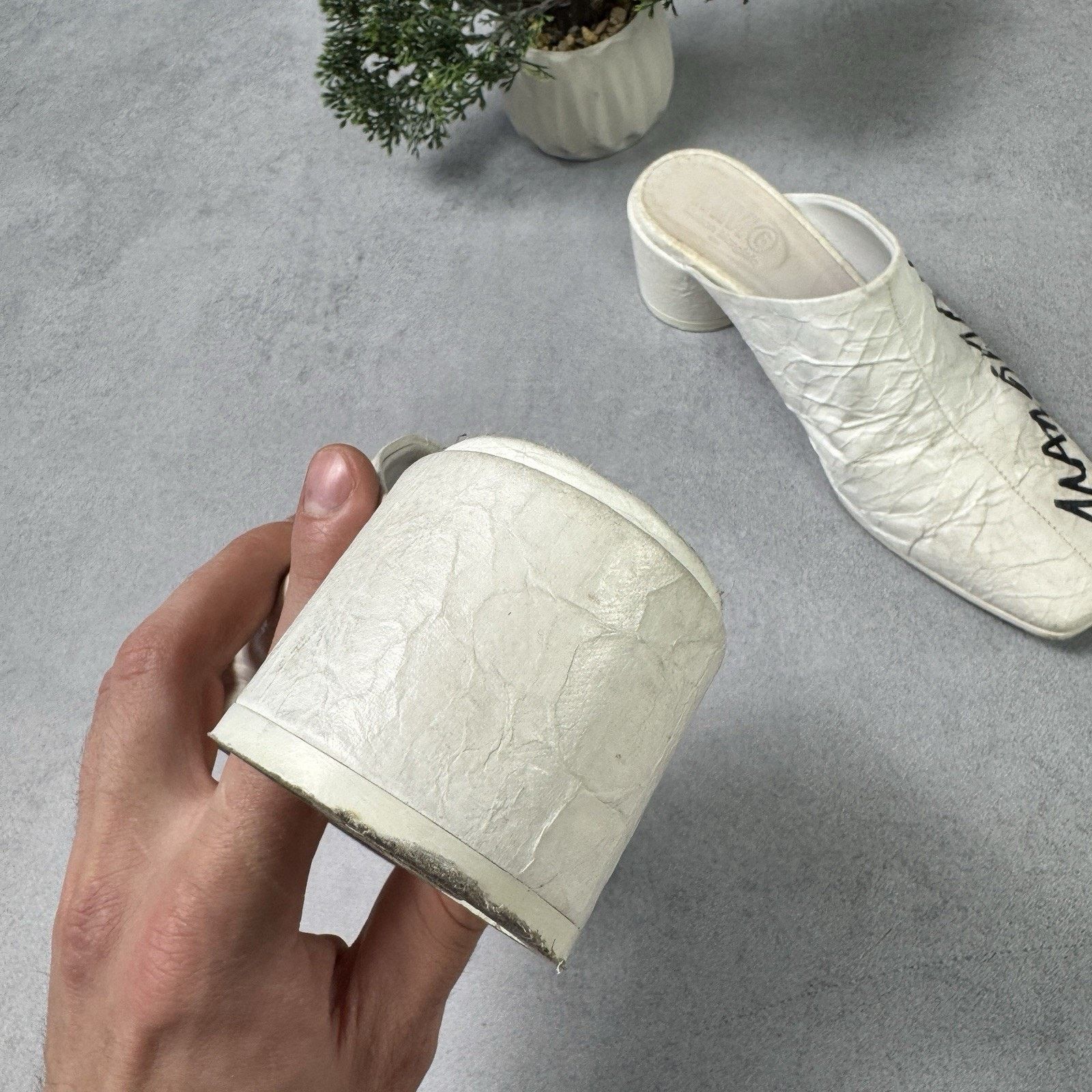 Maison Margiela Maison Margiela MM6 Mules White Size 37 Clogs US 7 Size US 7 / IT 37 - 19 Thumbnail