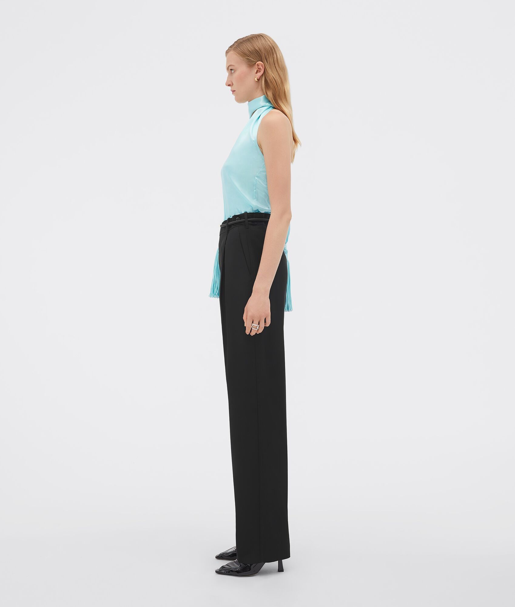 Bottega Veneta o1w1db10825 Top in Pale Blue Size XS / US 0-2 / IT 36-38 - 2 Thumbnail