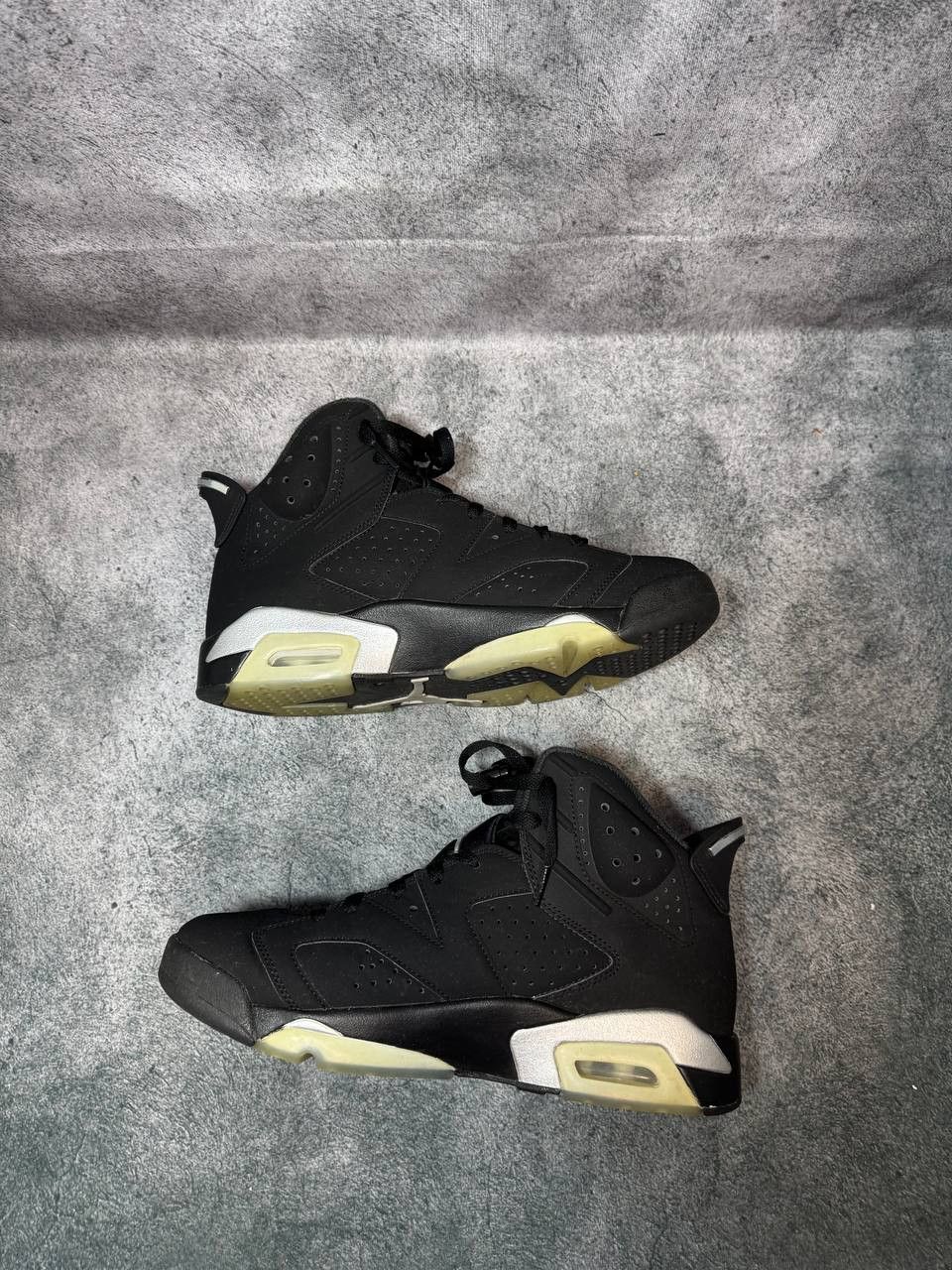 Jordan Brand Size 9.5 | Jordan 6 Chrome No Box | Pre-Owned Size US 9.5 / EU 42-43 - 5 Thumbnail