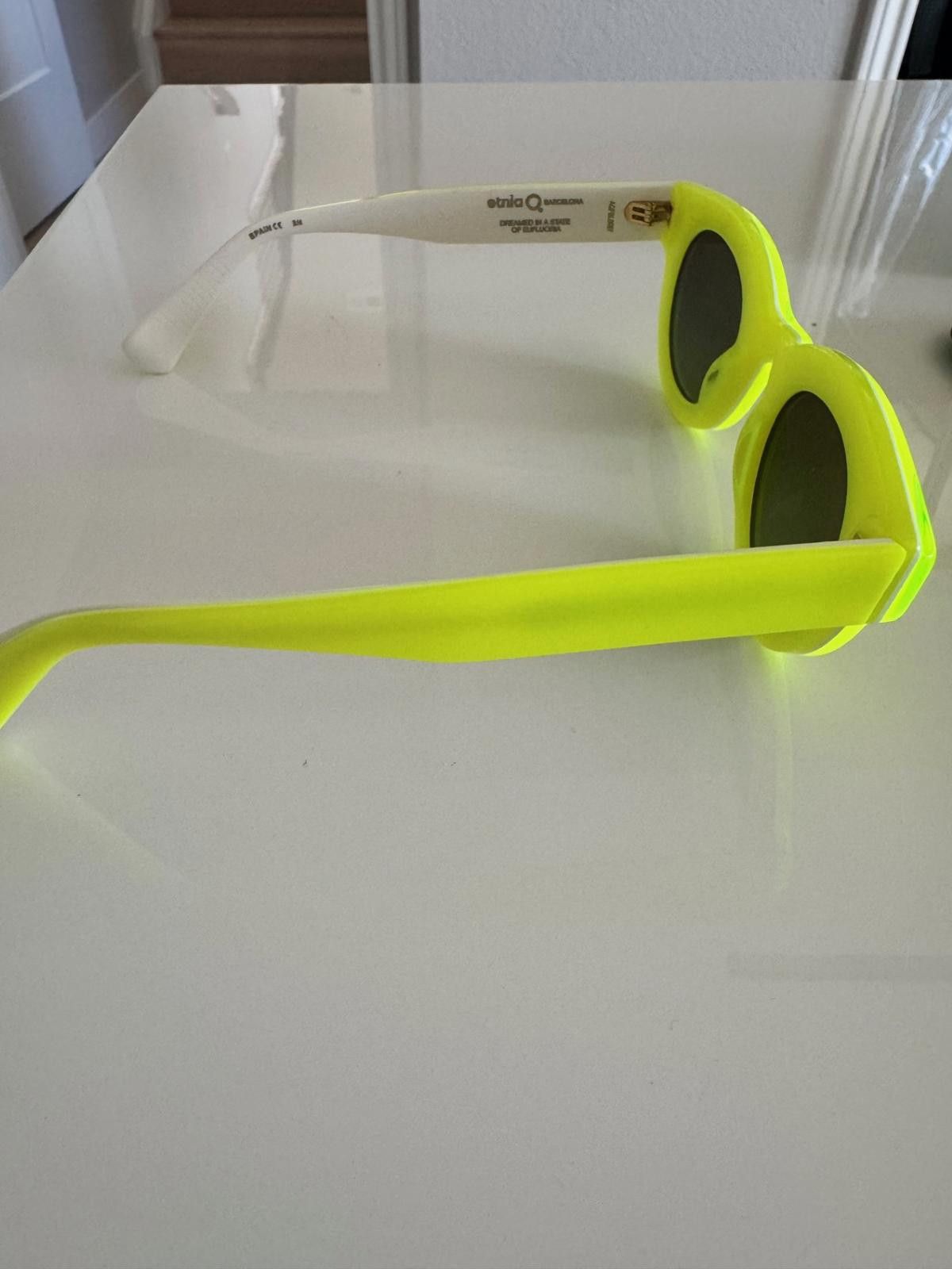Etnia Barcelona NEW Etnia Barcelona THE KAHLO - YW Yellow | Sunglasses Size ONE SIZE - 3 Thumbnail