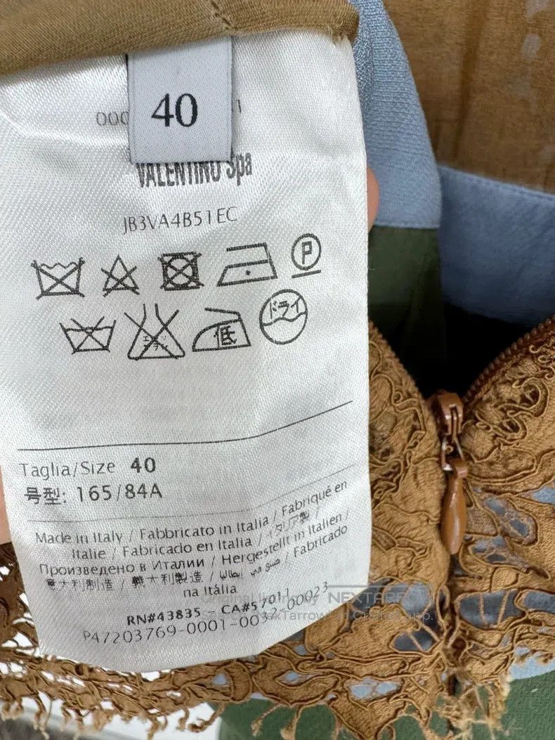 Valentino Valentino Lace dress Size S / US 4 / IT 40 - 4 Thumbnail