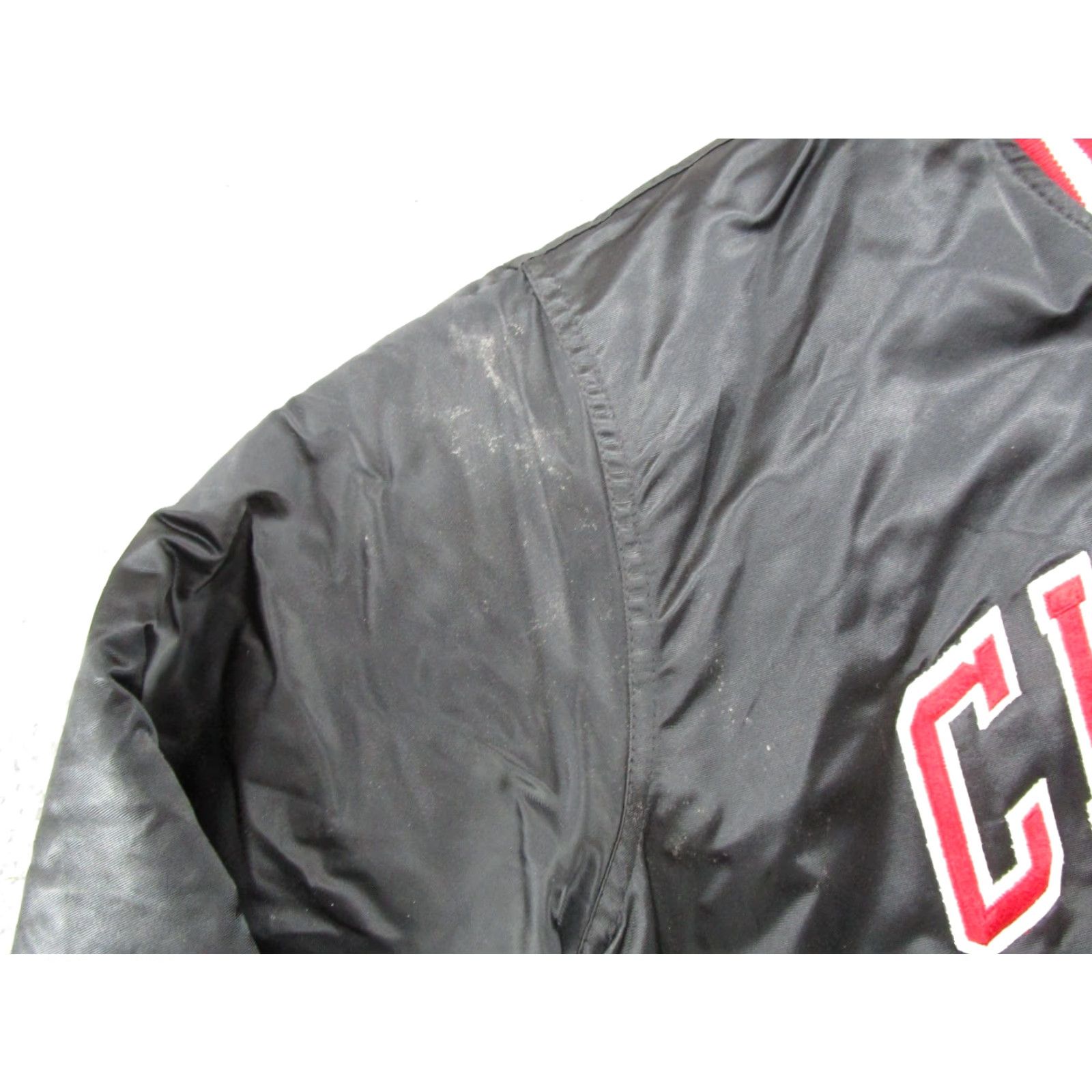 Starter VINTAGE Starter Chicago Bulls Men’s Size M Black 90s Satin Jacket Snap Up Read Size US M / EU 48-50 / 2 - 6 Thumbnail