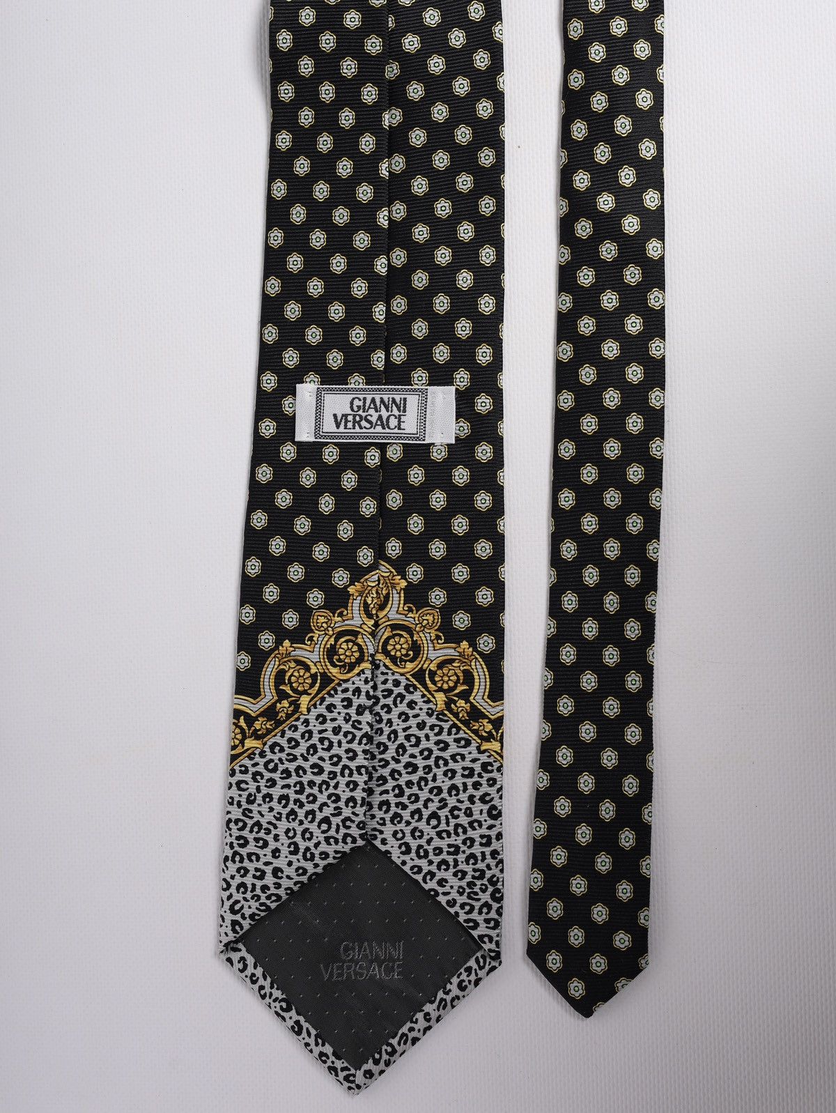 Versace Gianni Versace Medusa Silk Tie Monogram Size ONE SIZE - 2 Thumbnail