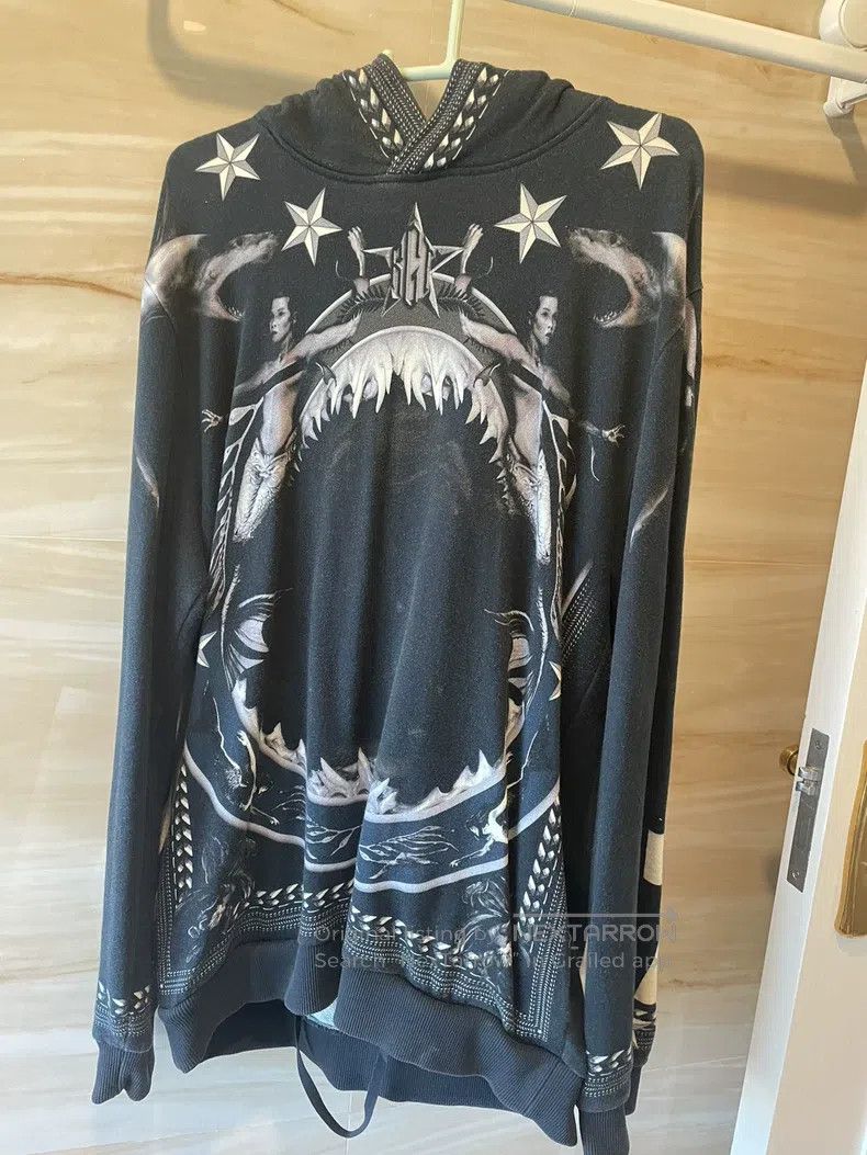 Givenchy Givenchy Sweatshirt Size US M / EU 48-50 / 2 - 1 Thumbnail