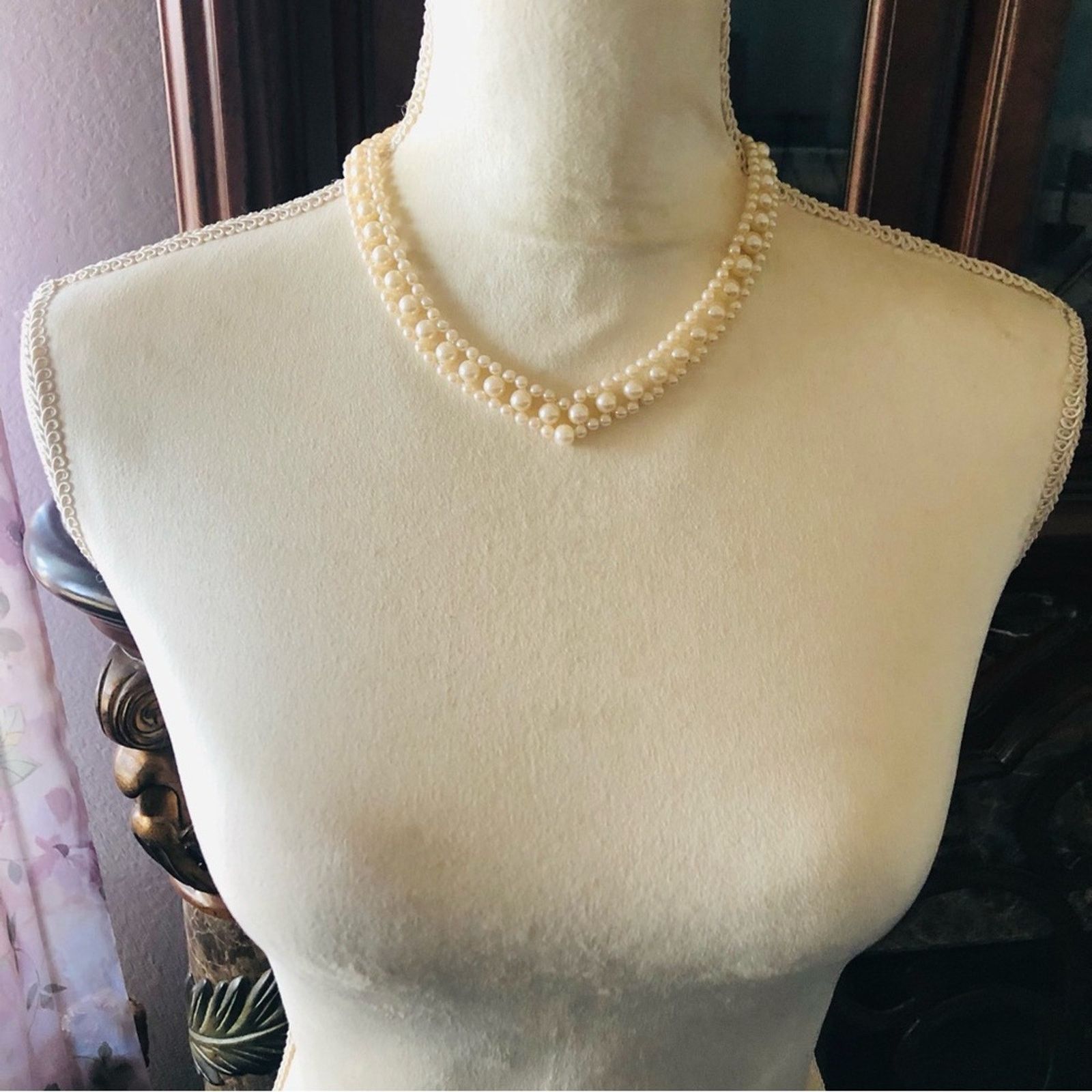 Vintage Vintage braided v shape cream tone beaded necklace Size ONE SIZE - 4 Thumbnail