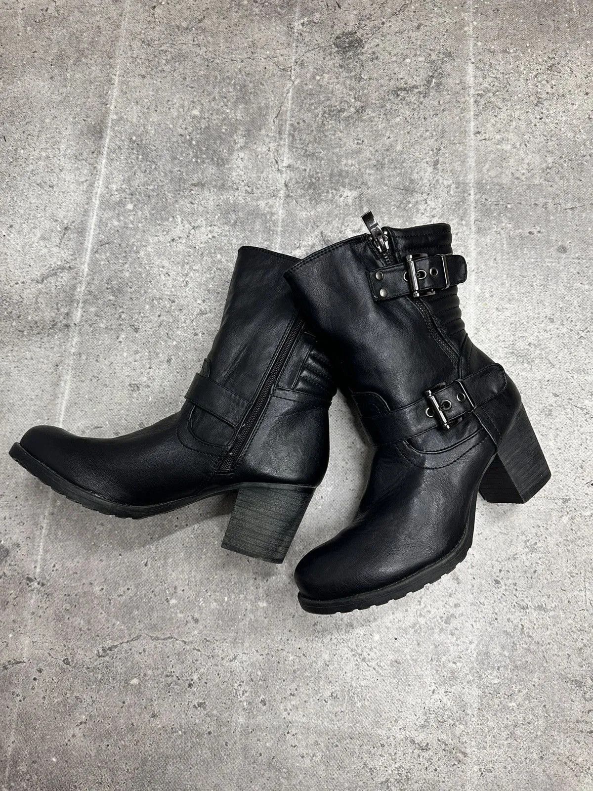 New Rock Vintage Leather Hight Heels Style Gothic Rick Size US 9 / IT 39 - 12 Thumbnail