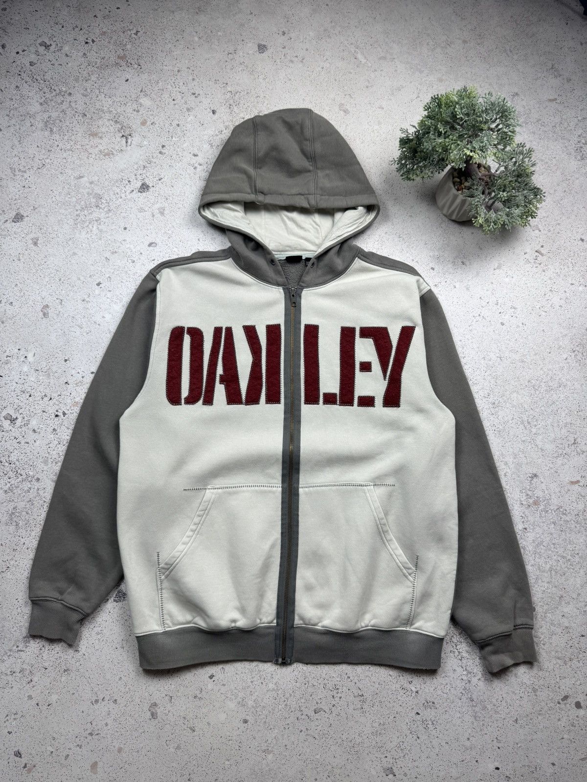 Oakley Vintage Oakley Software Big Embroidered Logo hoodie Size US M / EU 48-50 / 2 - 1 Thumbnail