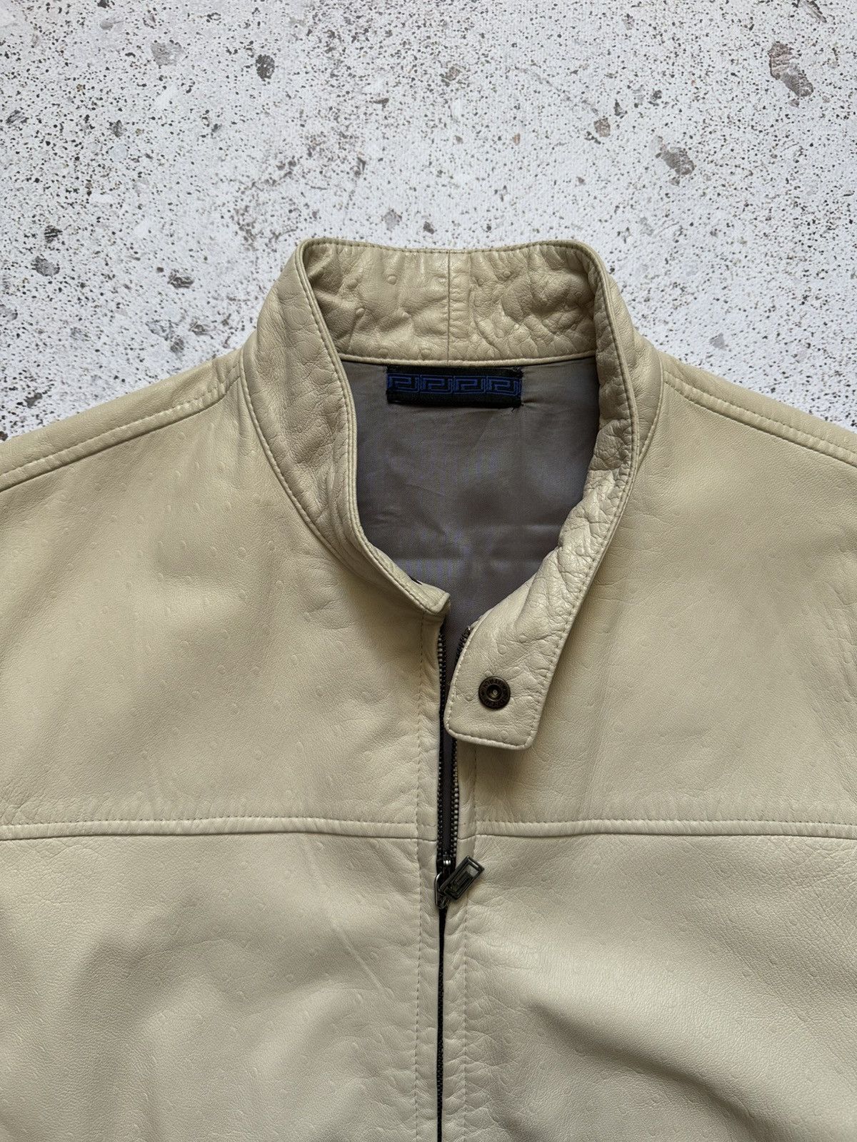 Versace Vintage 90s Versace classic v2 ostrich leather jacket Size US M / EU 48-50 / 2 - 3 Thumbnail