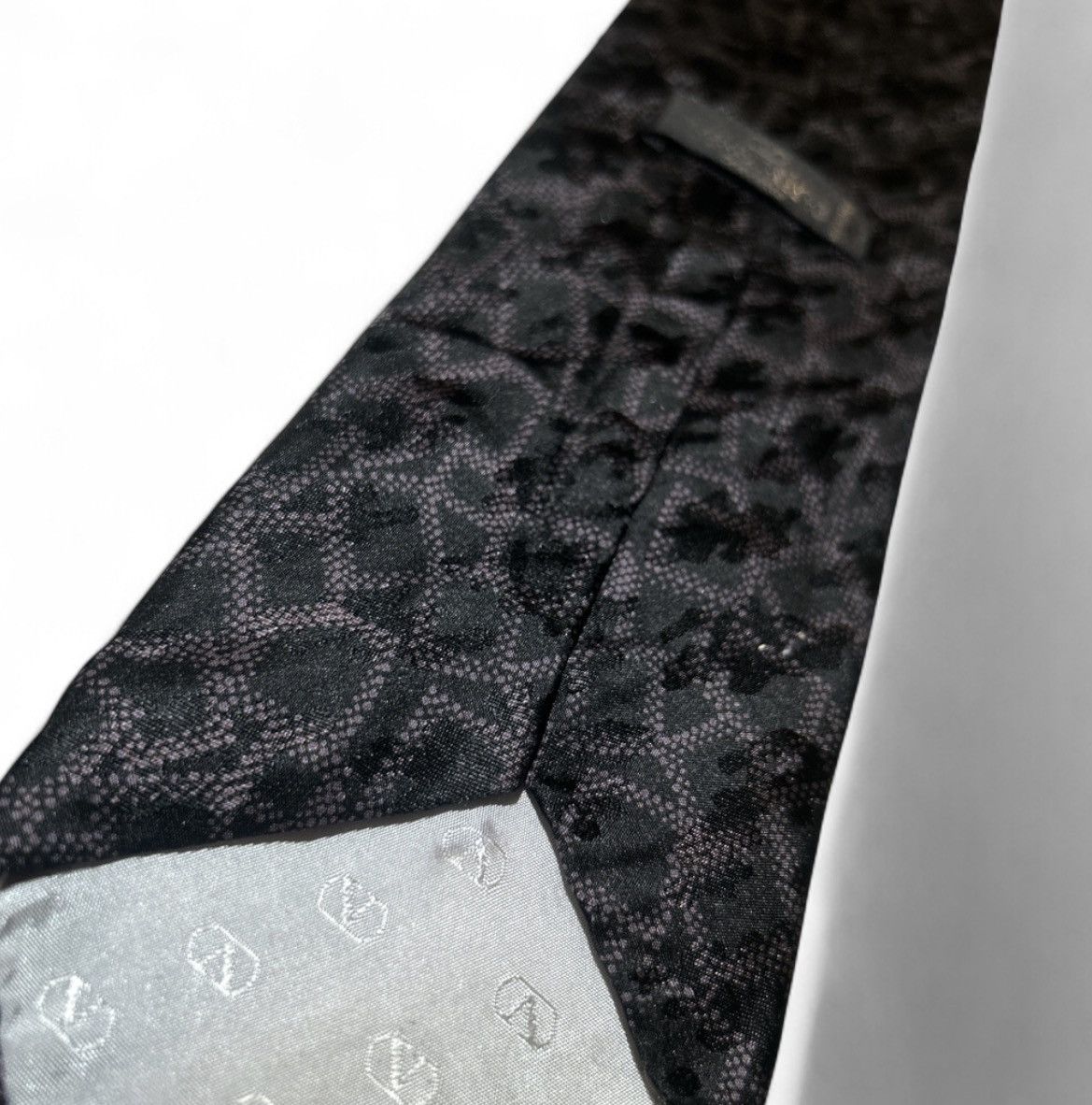 Valentino 🔥Free Shipping Valentino Tie 🔥 Size ONE SIZE - 6 Thumbnail