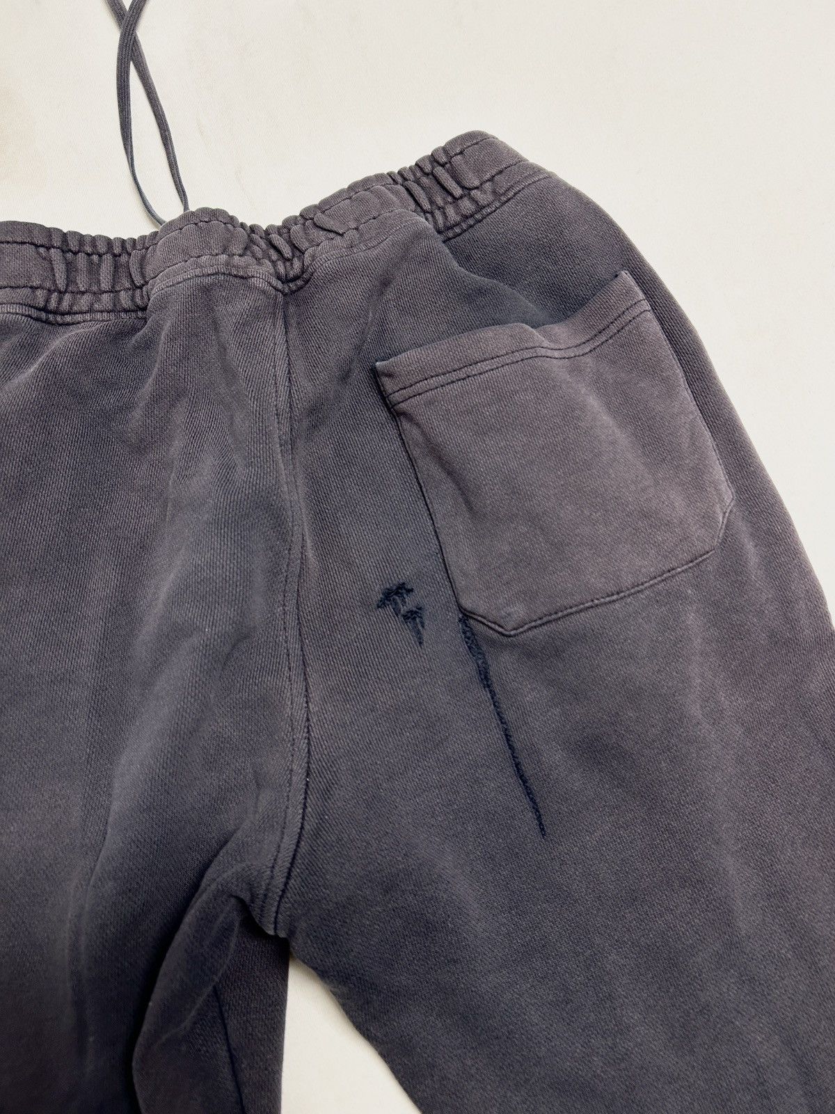 Balmain SS2014 Purple Sunfaded Distressed Biker Sweatpants Size US 30 / EU 46 - 12 Thumbnail