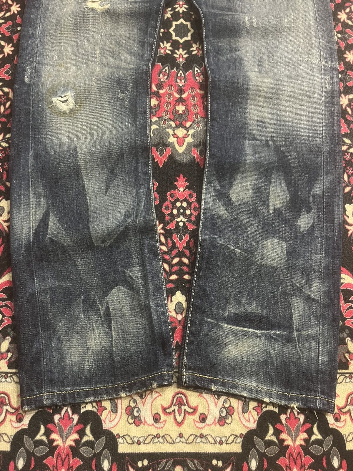 Levi's Vintage Levi’s 505 Blue Washed Distressed Slim Straight Jean Size US 30 / EU 46 - 9 Thumbnail