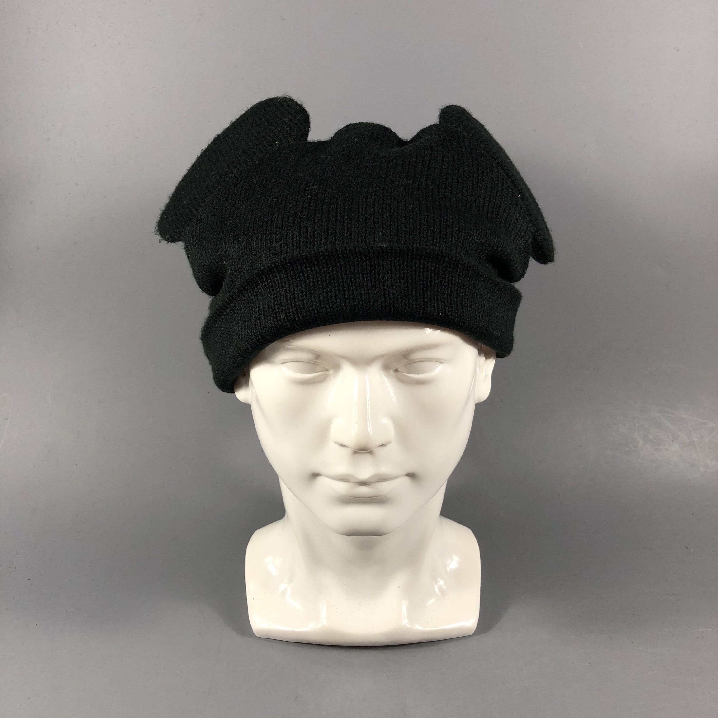 Disney Mickey Mouse Ears Beanie Snowcap Snow Hat B1044 Size ONE SIZE - 1 Thumbnail