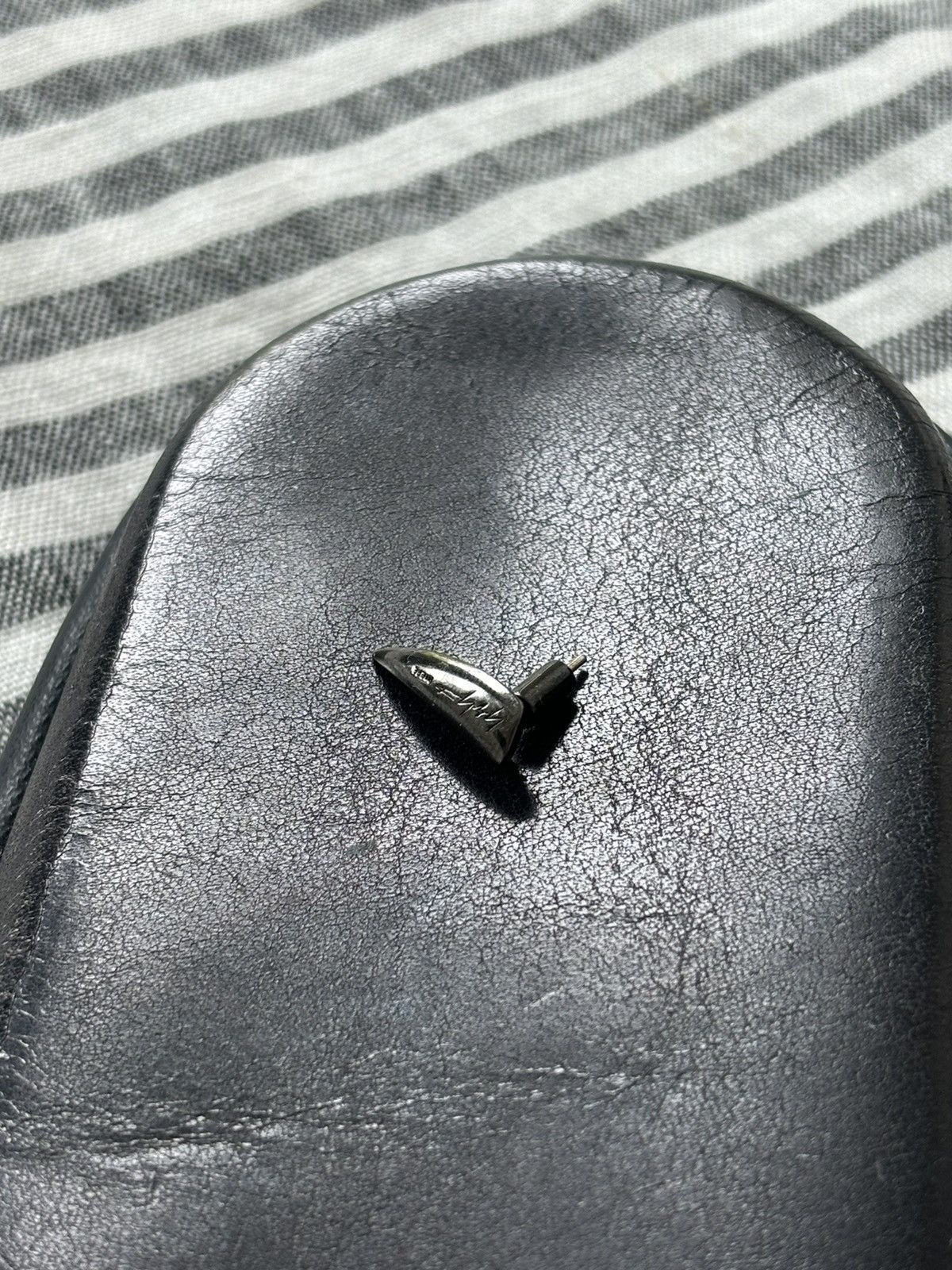 Yohji Yamamoto Yohji Yamamoto Silver Fang Earring Size ONE SIZE - 4 Thumbnail