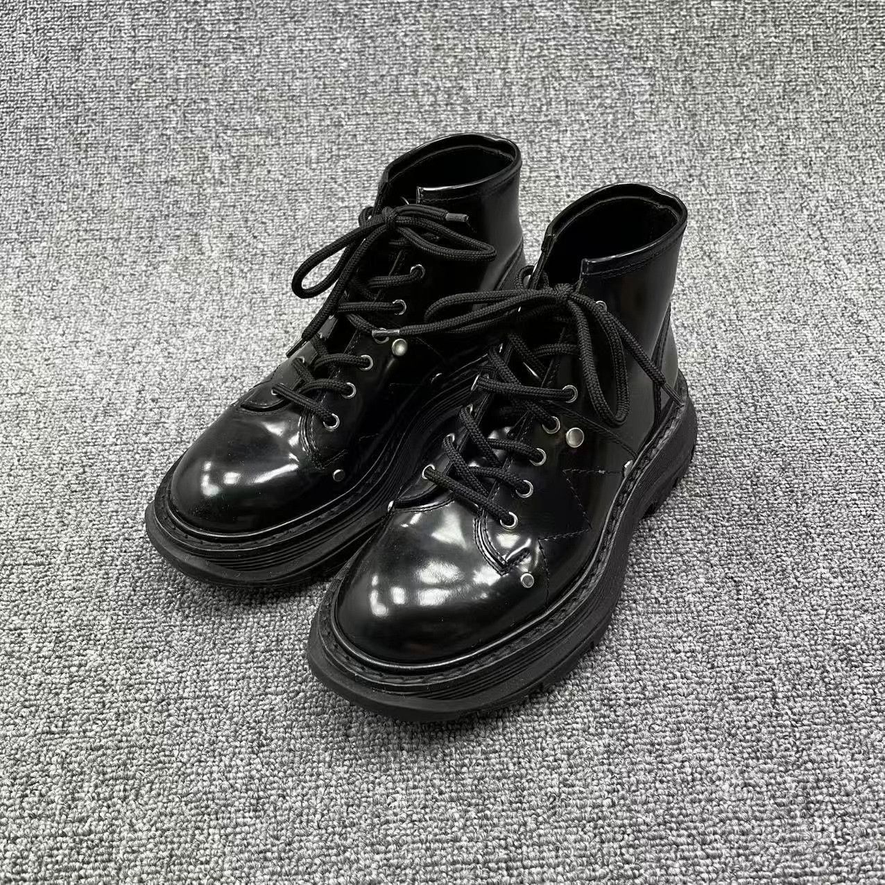 Alexander McQueen Alexander McQueen Black Patent Leather Mid-Calf Boots Size US 5 / IT 35 - 1 Thumbnail