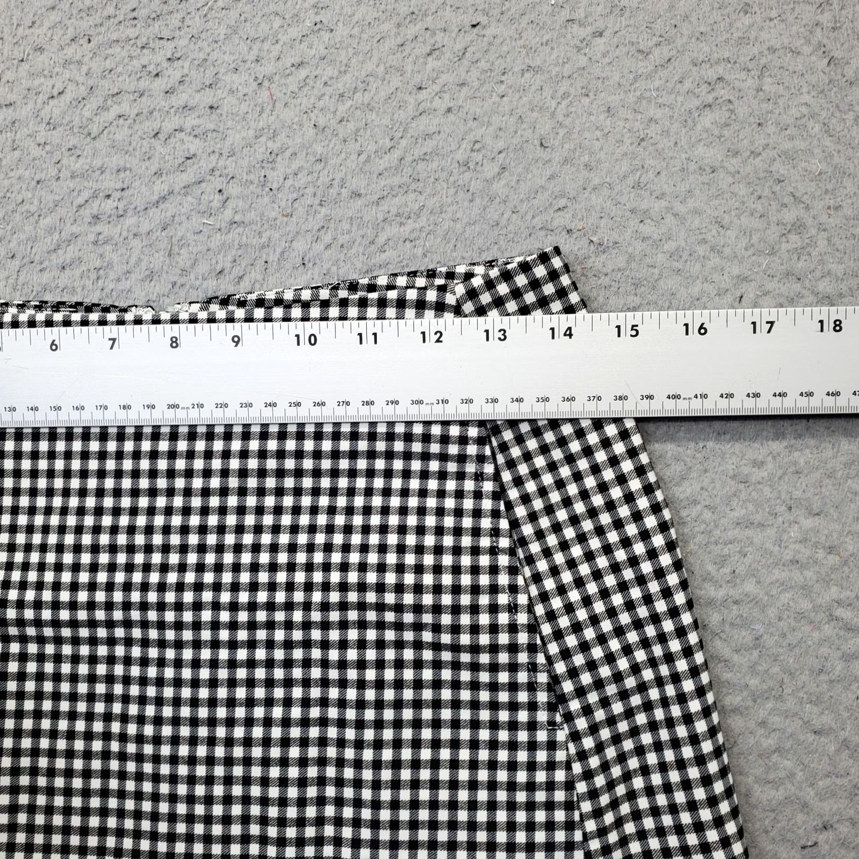 Urban Outfitters Urban Outfitters Women’s S Mini Skirt Gingham Pockets Back Zip Multicolor A-Line Short Street Style End: Womens Size 28" / US 6 / IT 42 - 4 Thumbnail