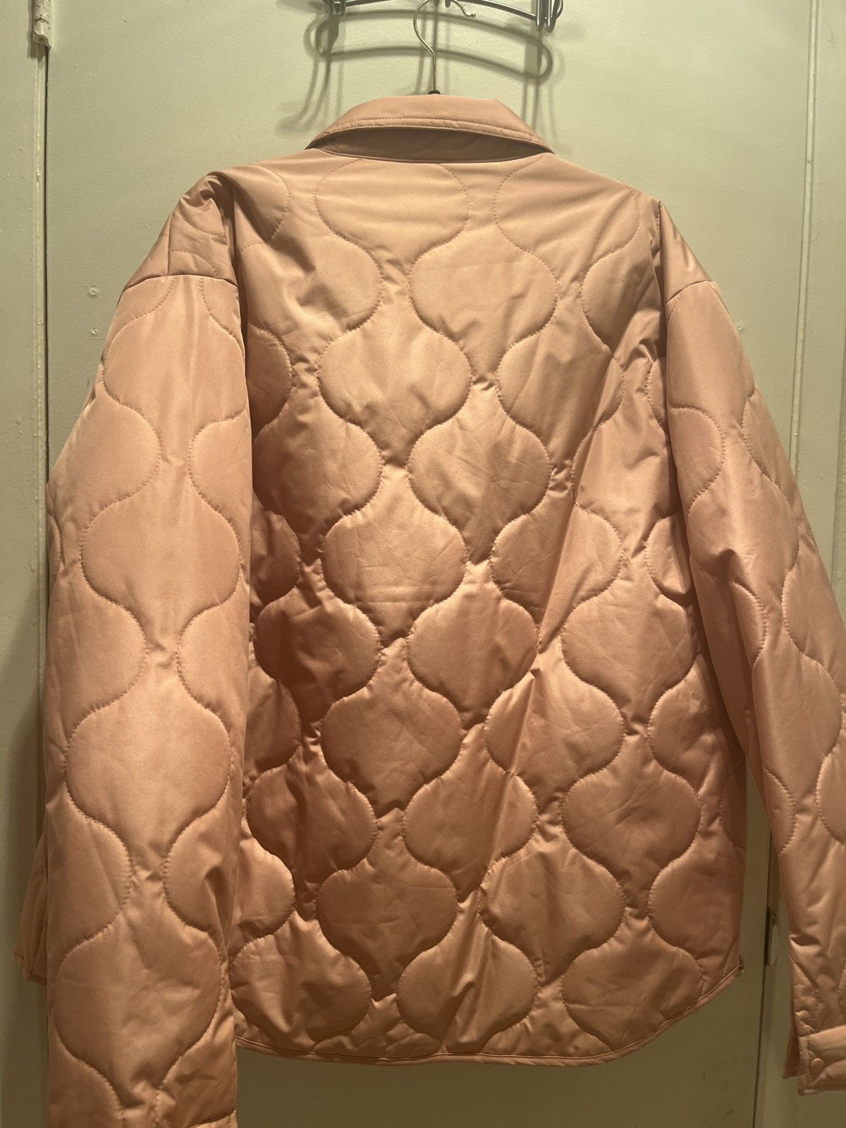 Fashion Nova Fashion Nova / NovaMen Light Pink Quilted Nylon Shacket Size US XL / EU 56 / 4 - 3 Thumbnail
