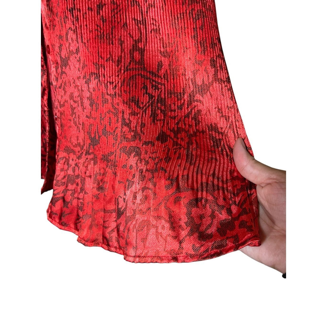Other Vintage Essentials By Milano Red Crinkle Flare Sleeve Button Size L / US 10 / IT 46 - 4 Thumbnail