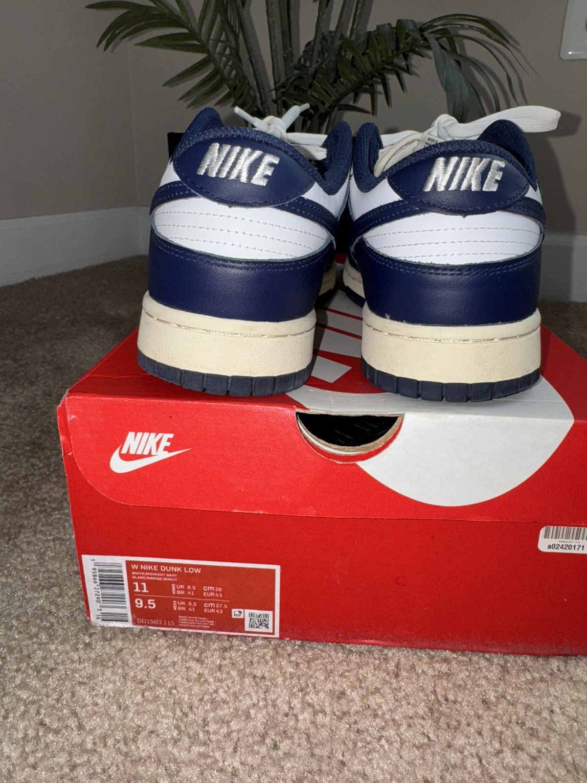Nike Nike Dunk White/Navy - Sz.10 - 9/10 Condition Size US 10 / EU 43 - 4 Thumbnail