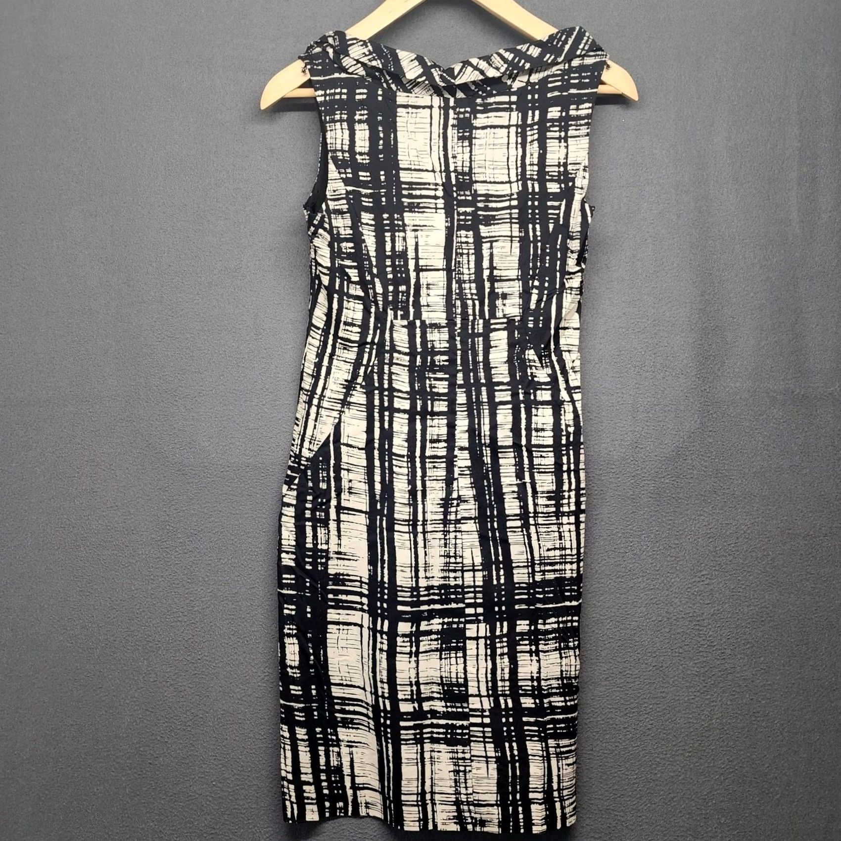 Ann Taylor VINTAGE? Ann Taylor Dress Womens Size 0 Black White Sheath Side Zip Pockets Office Career Dress Length Knee Length Sleeveless Women's? Size XS / US 0-2 / IT 36-38 - 2 Thumbnail