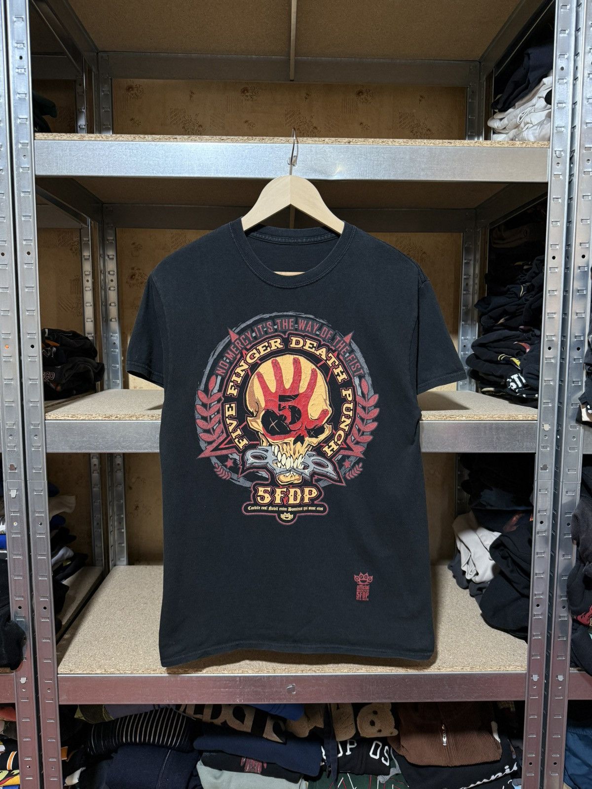 Band Tees × Vintage Vintage 2000s Five Finger Death Punch Rock Band T-Shirt Y2K Size US S / EU 44-46 / 1 - 1 Thumbnail