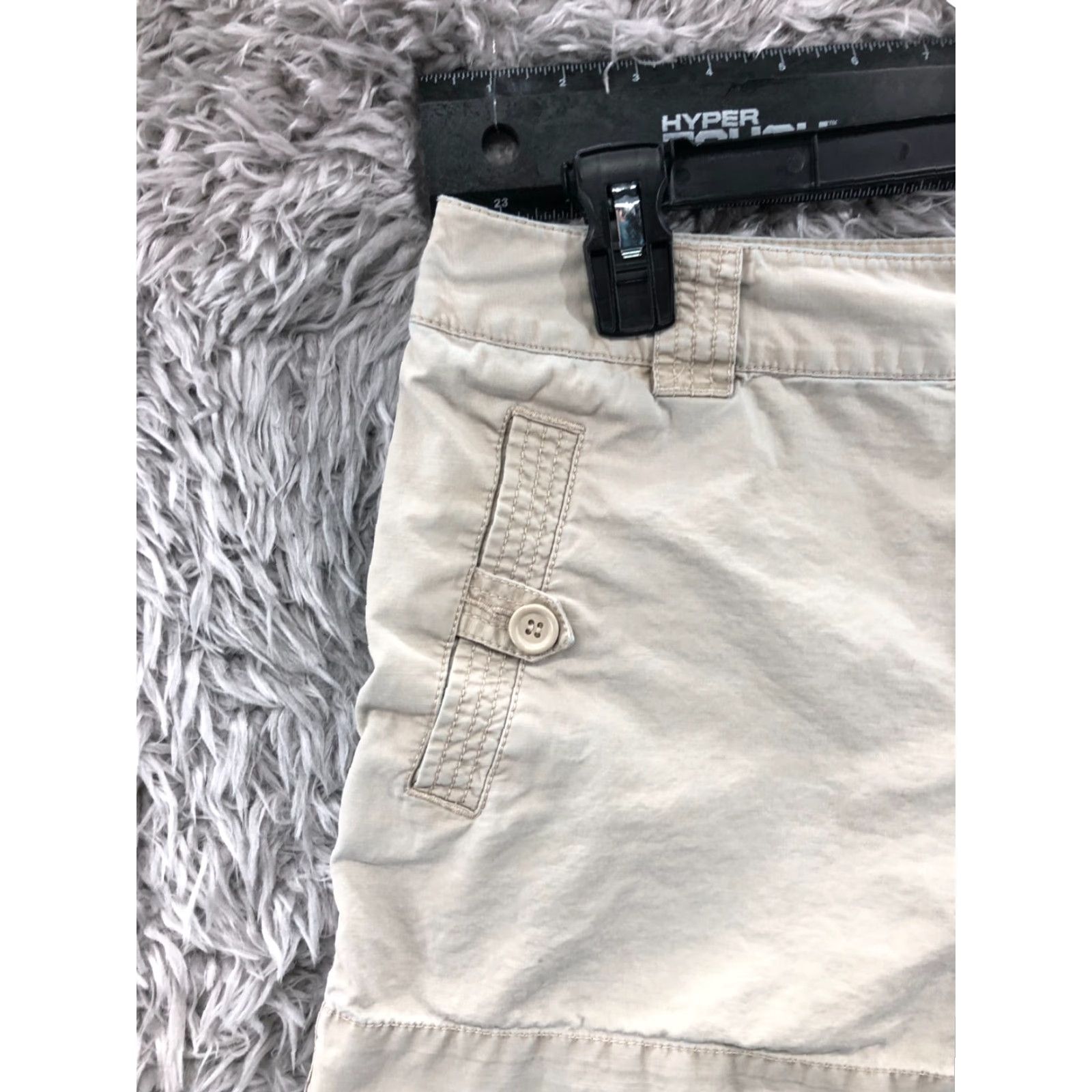 Vintage Lizwear Chino Shorts Womens Size 10 Mid Rise Medium Beige Casual 5-Pocket Denim Size 32" / US 10 / IT 46 - 5 Thumbnail