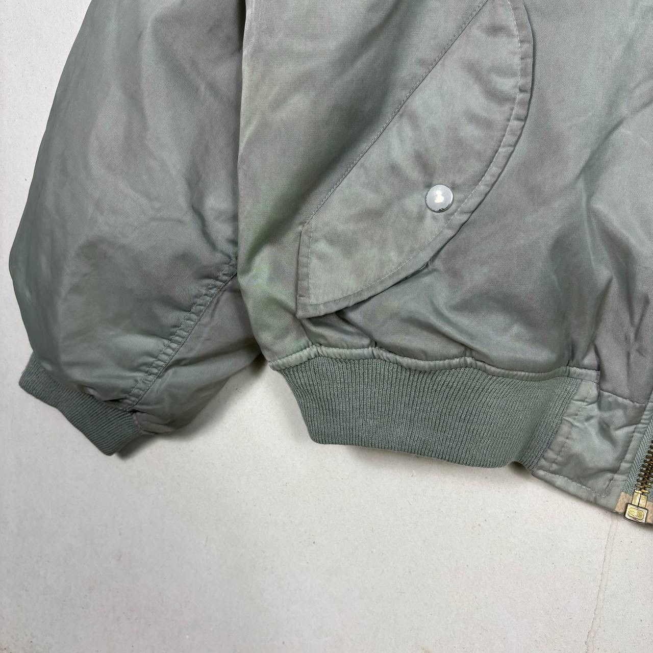 Alpha Industries VTG MA-1 Flight Jacket USAF Sage Green Orange Lining Size M Size US M / EU 48-50 / 2 - 8 Thumbnail