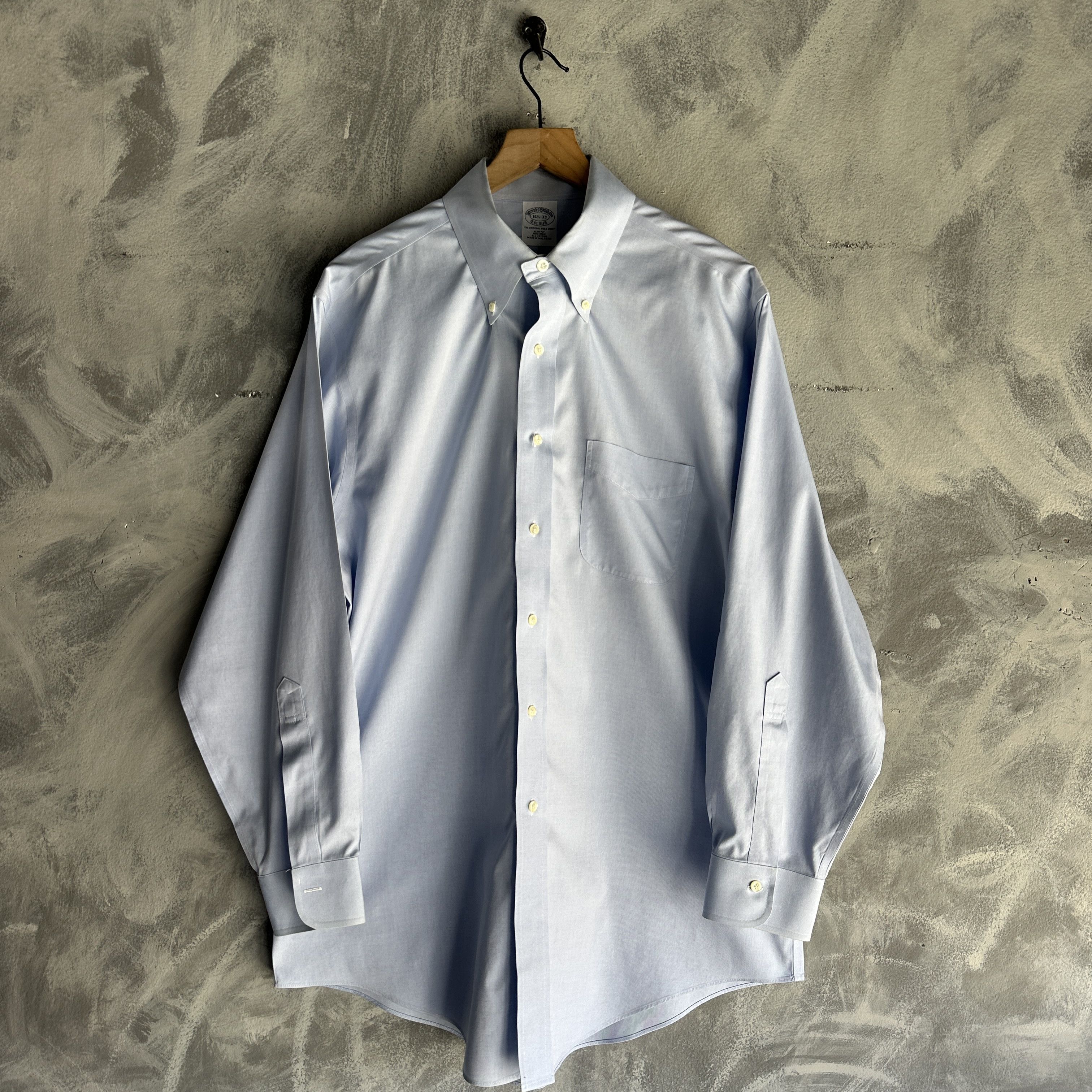 Brooks Brothers Brooks Brothers Dress Shirt Mens 16.5 33 Button Down Size US M / EU 48-50 / 2 - 1 Thumbnail