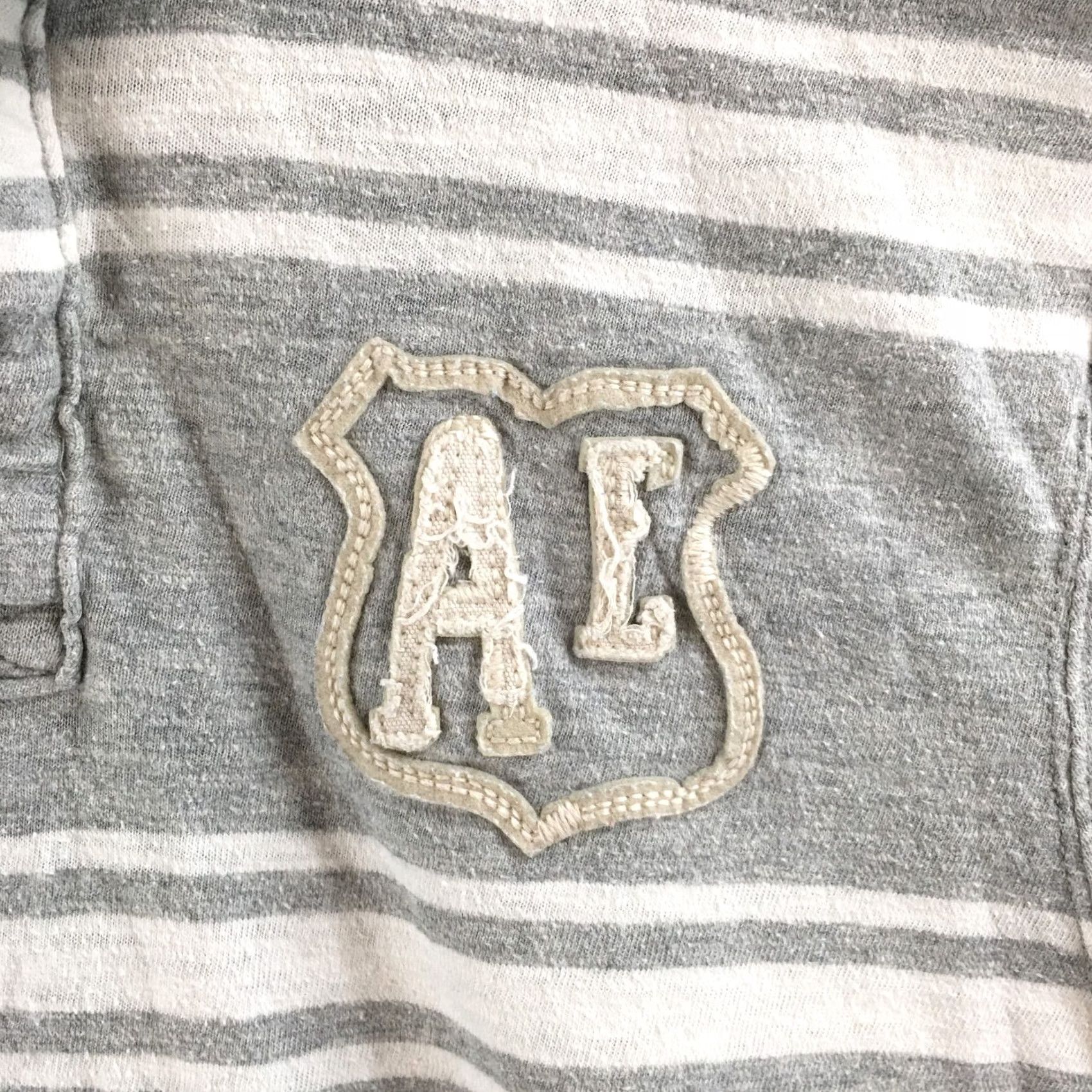 American Eagle Outfitters American Eagle Outfitters Polo Shirt Mens M Striped Gray White Vintage Fit Polo Shirt Mens M Gray White Striped Size US M / EU 48-50 / 2 - 4 Thumbnail