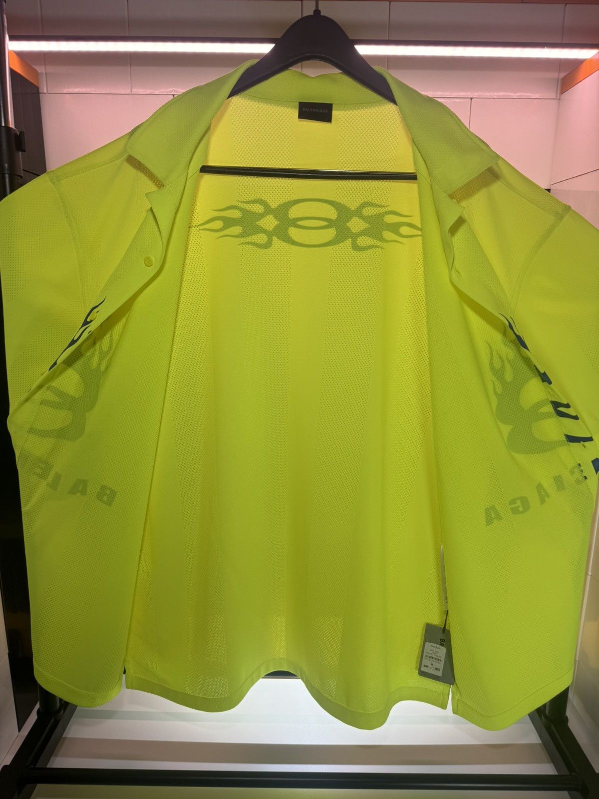 Balenciaga Balenciaga Fluo Yellow Striped Mesh Shirt Size M Size US M / EU 48-50 / 2 - 6 Thumbnail
