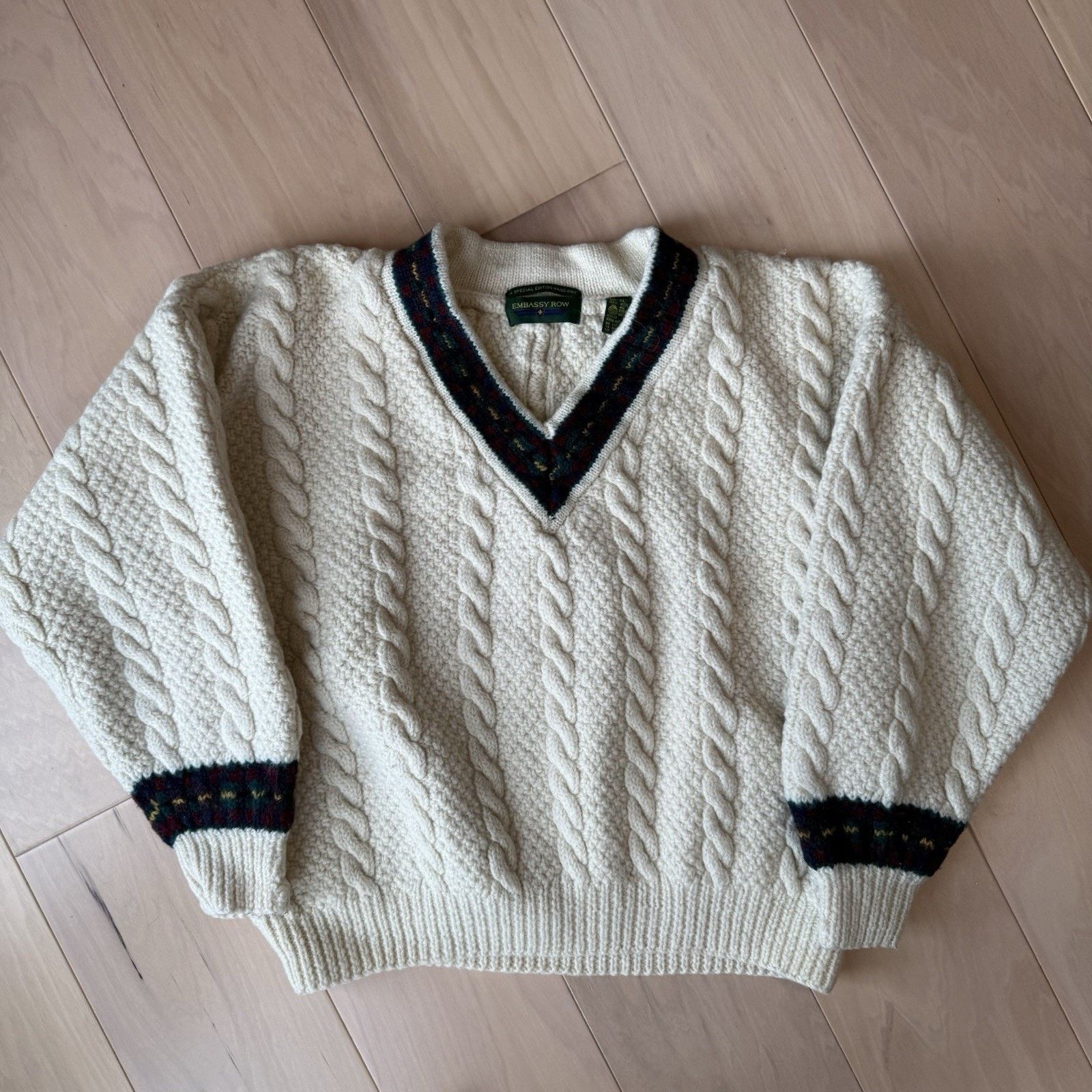 Vintage Vintage Embassy Row Sweater XL Beige 90s Heavy Wool V Neck Size XL / US 12-14 / IT 48-50 - 2 Thumbnail